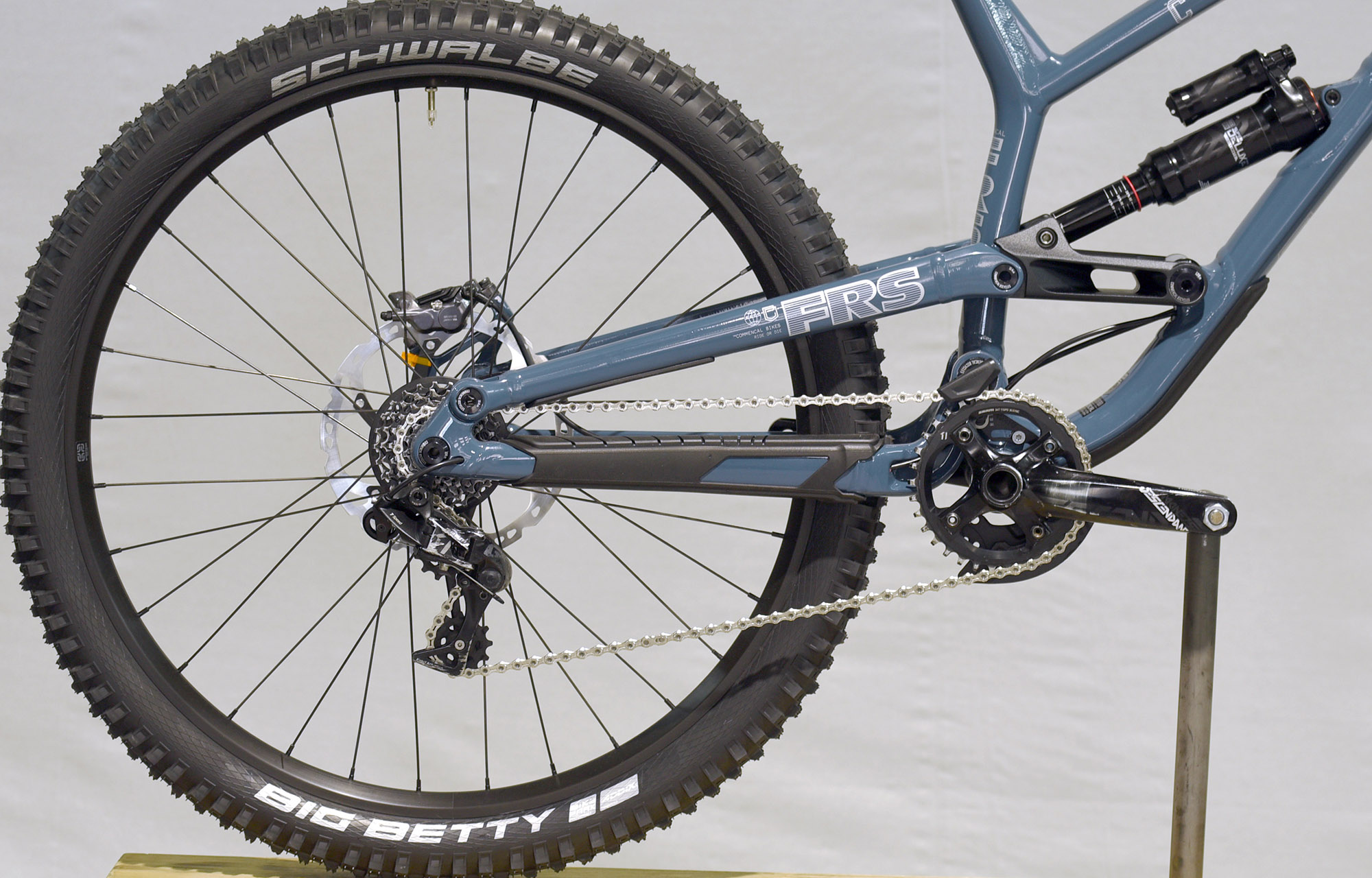 COMMENCAL FURIOUS RACE AQUA BLUE- M (19150202) image number null