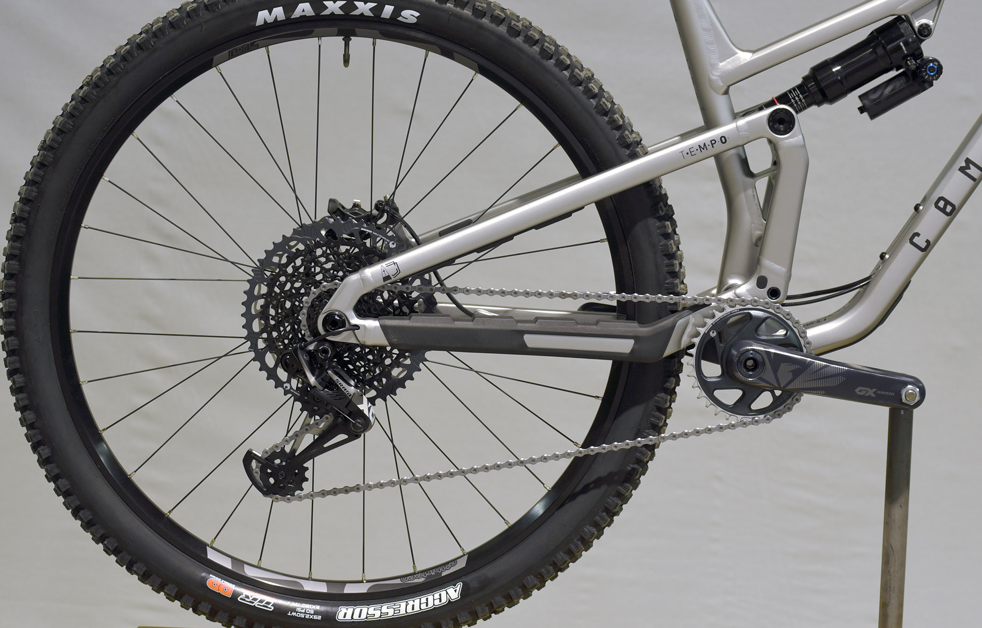 COMMENCAL T.E.M.P.O. RACE SILVER - L (23100056) image number null