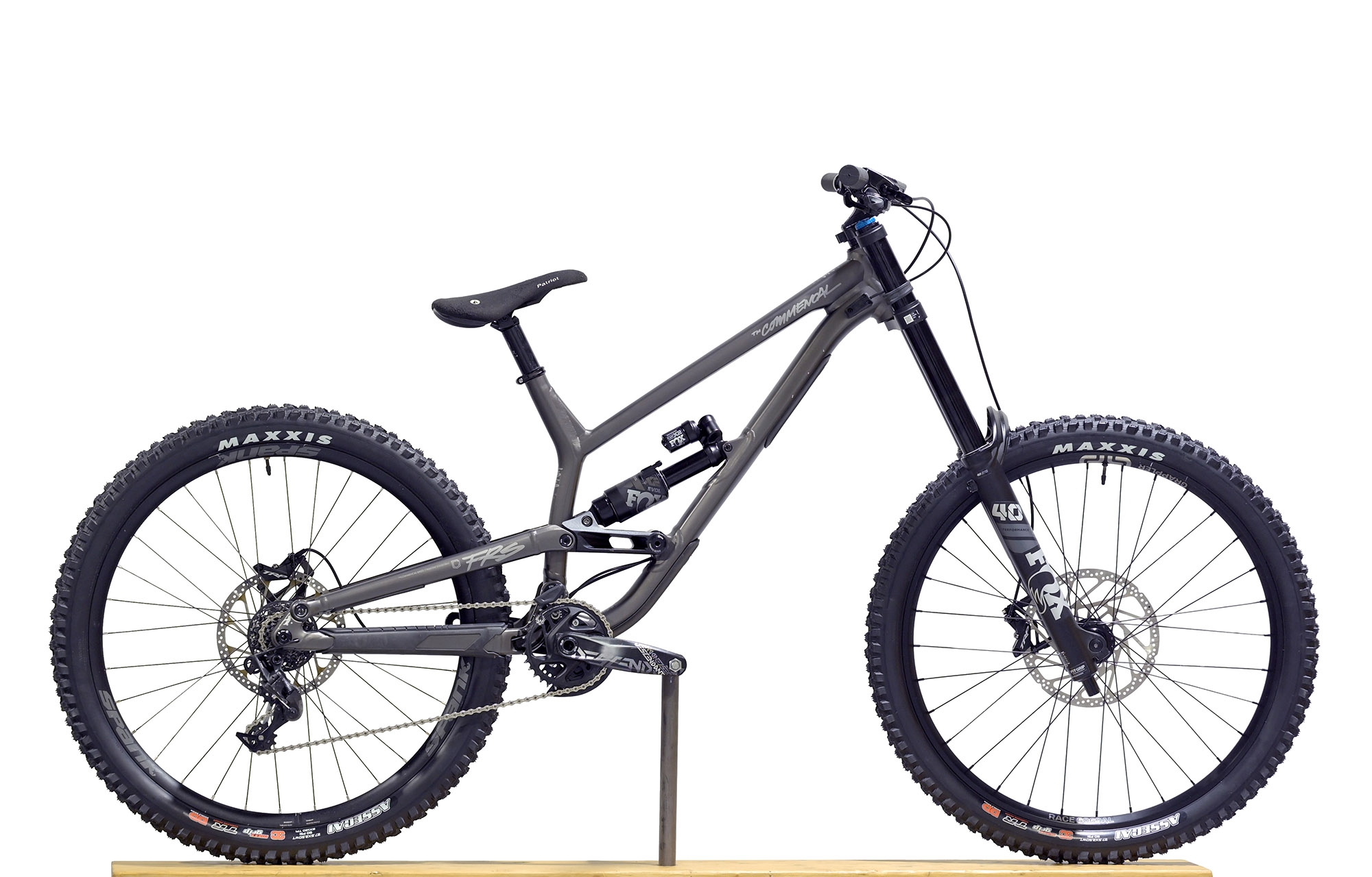 COMMENCAL FRS ESSENTIAL DARK SLATE - M (22151902) image number null