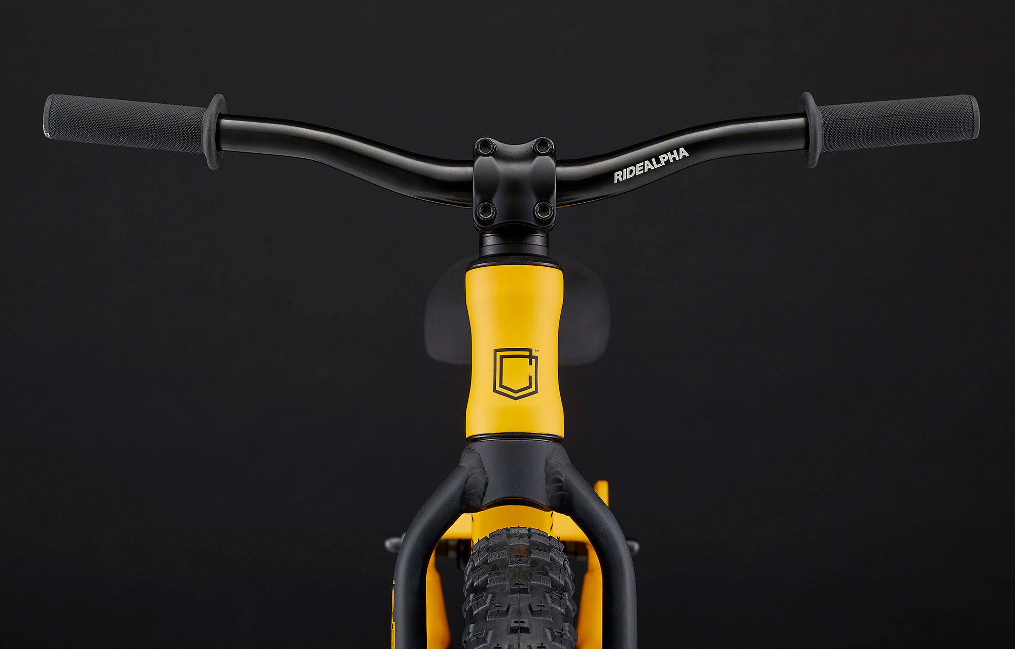 COMMENCAL RAMONES 12 PUSH BIKE OHLINS YELLOW image number null