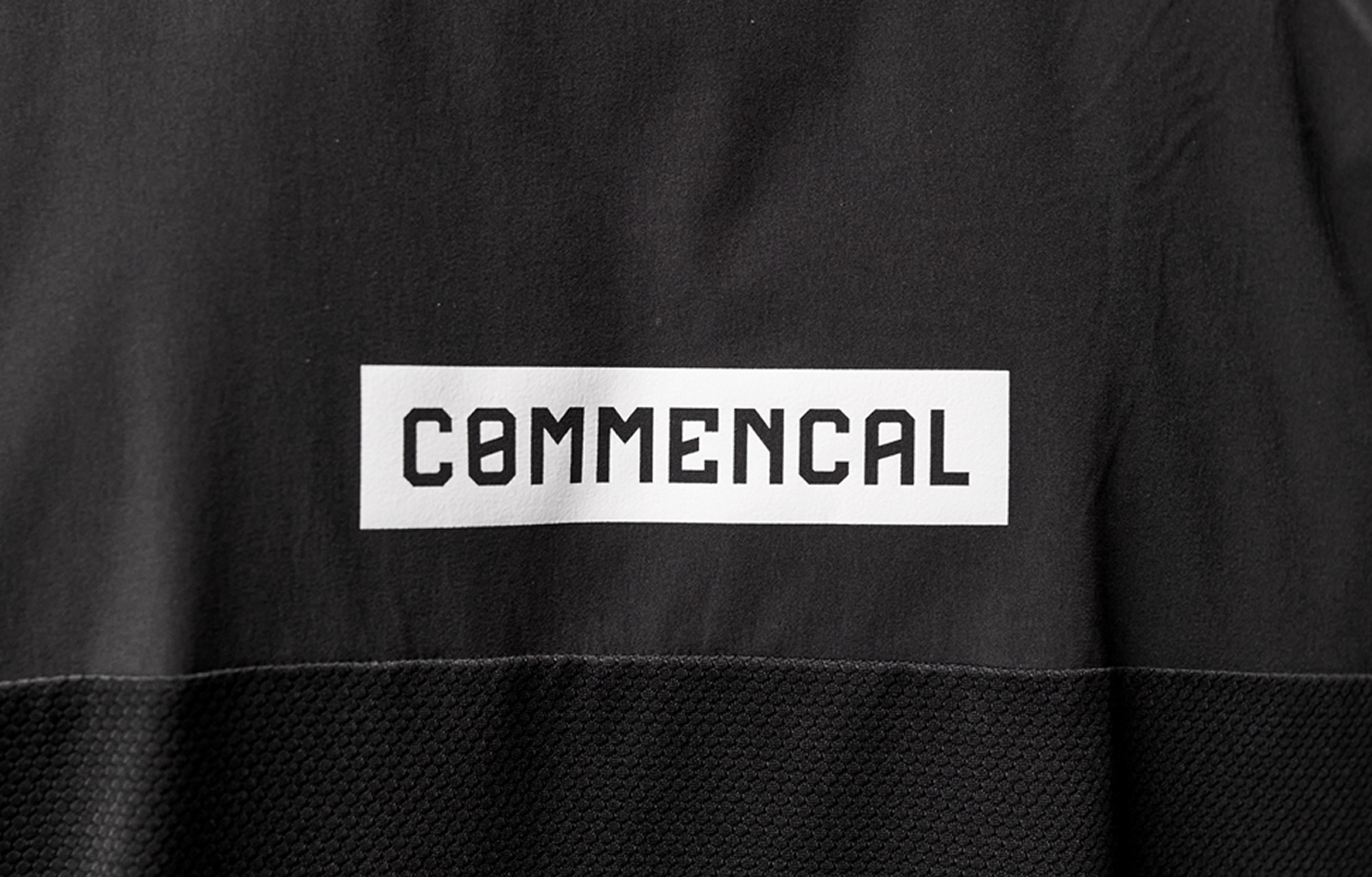 MAILLOT COMMENCAL HARDTECH MANGA LARGA BLACK image large number 2