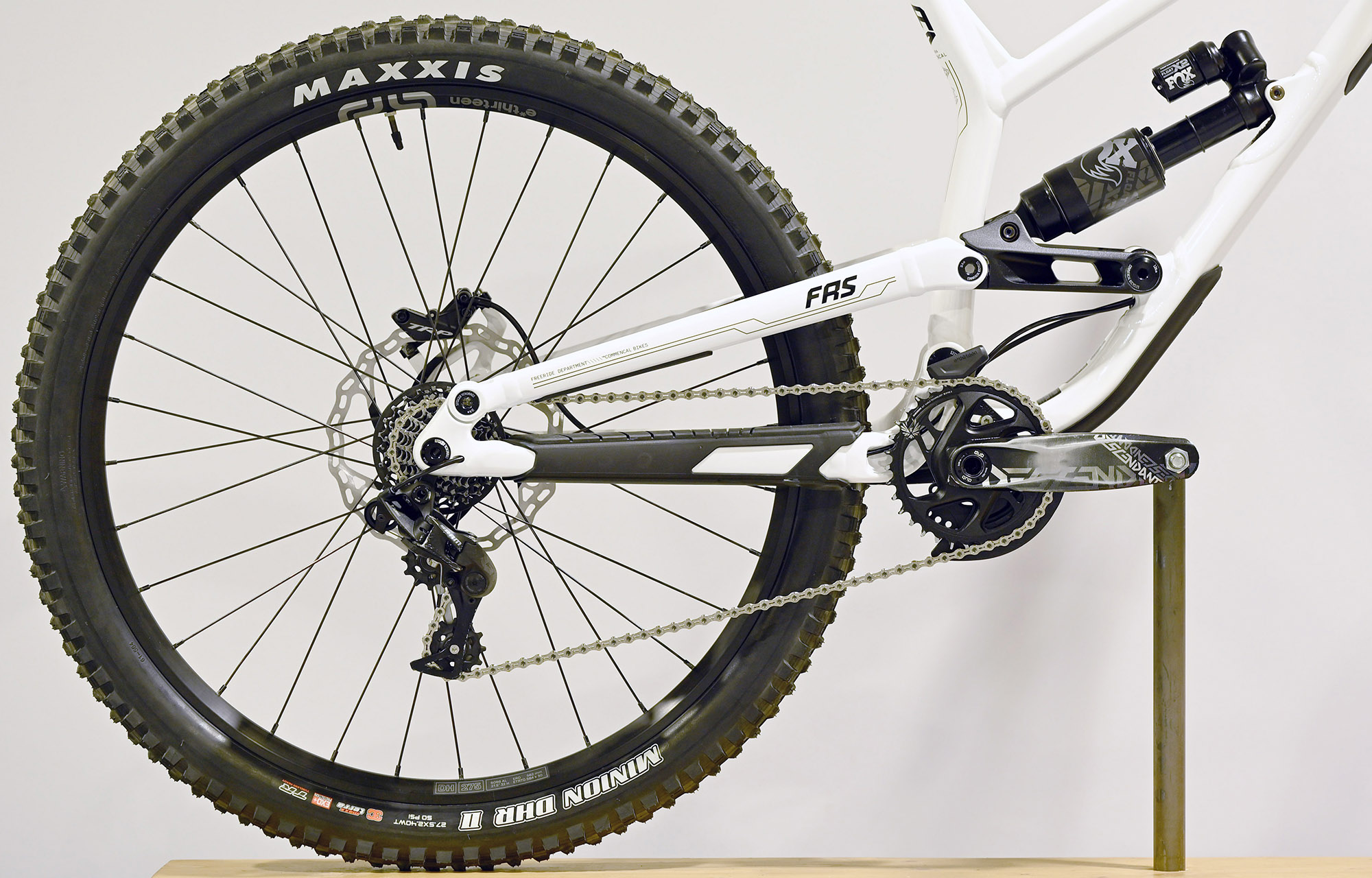 COMMENCAL FRS ESSENTIAL PURE WHITE - M (22150502) image number null