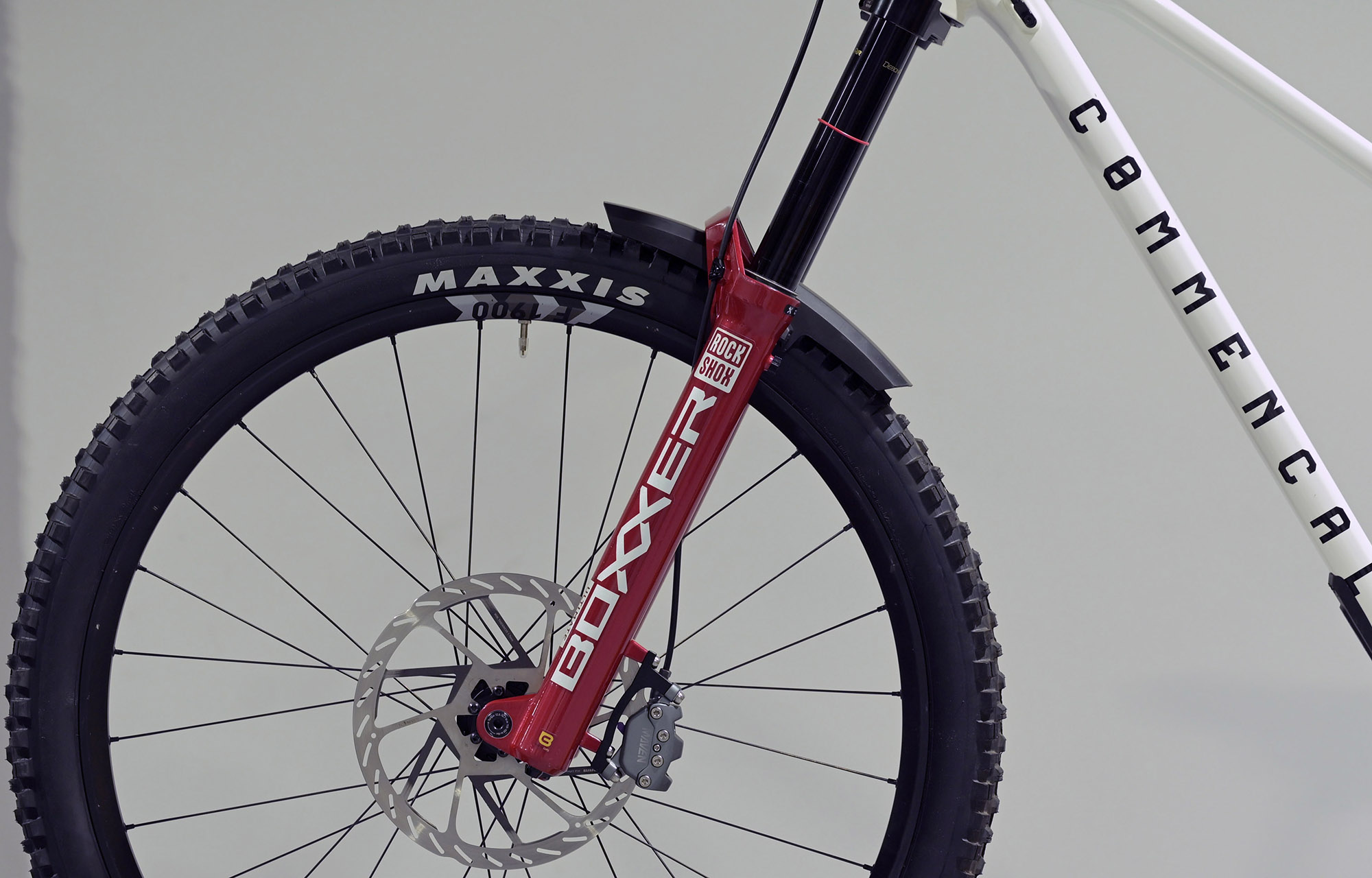 COMMENCAL SUPREME DH V5 ROCKSHOX PURE WHITE - L (24157103) image cover number large 4