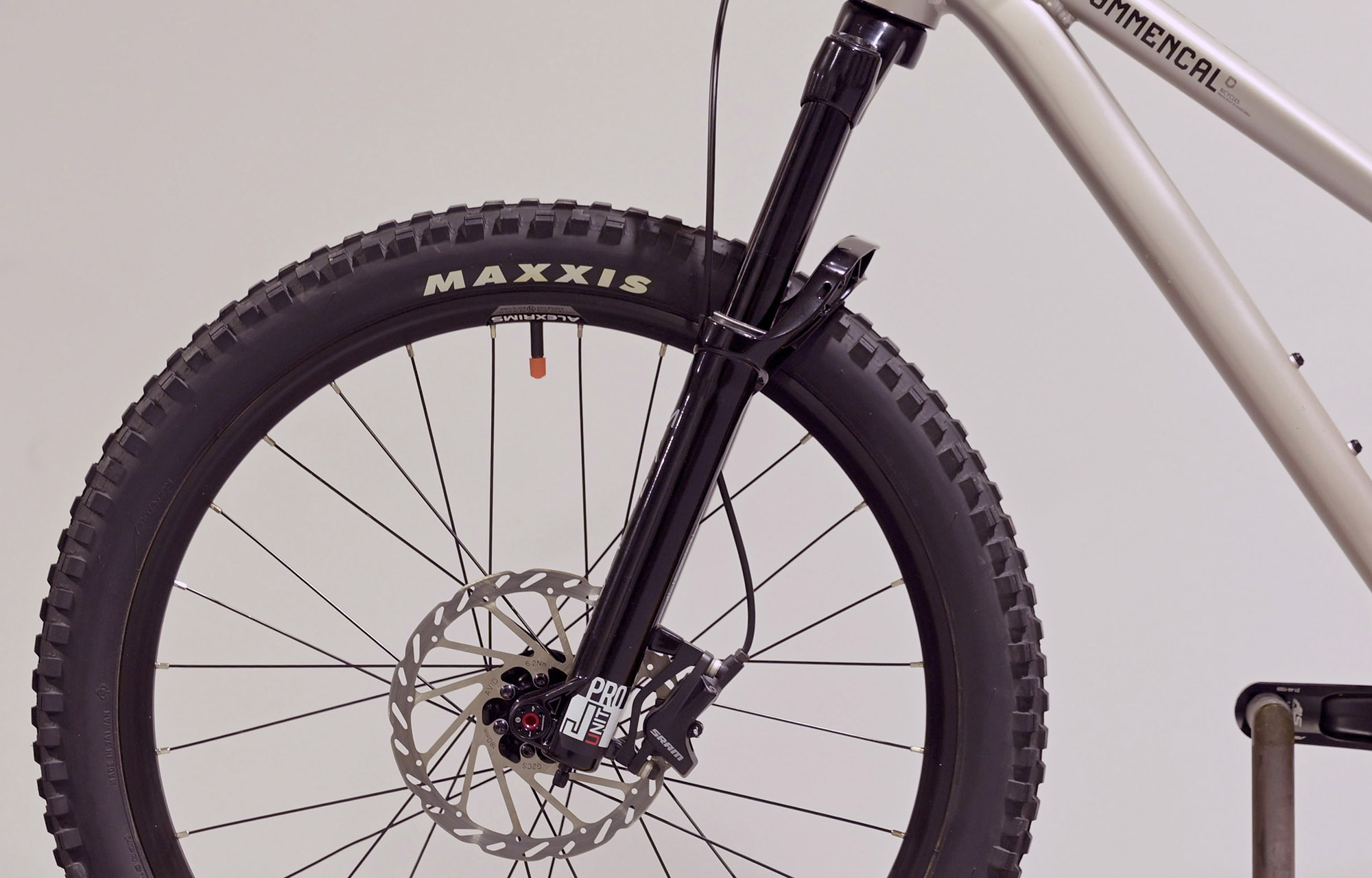 COMMENCAL META HT 24 CHAMPAGNE - (22170200) image cover number large 6