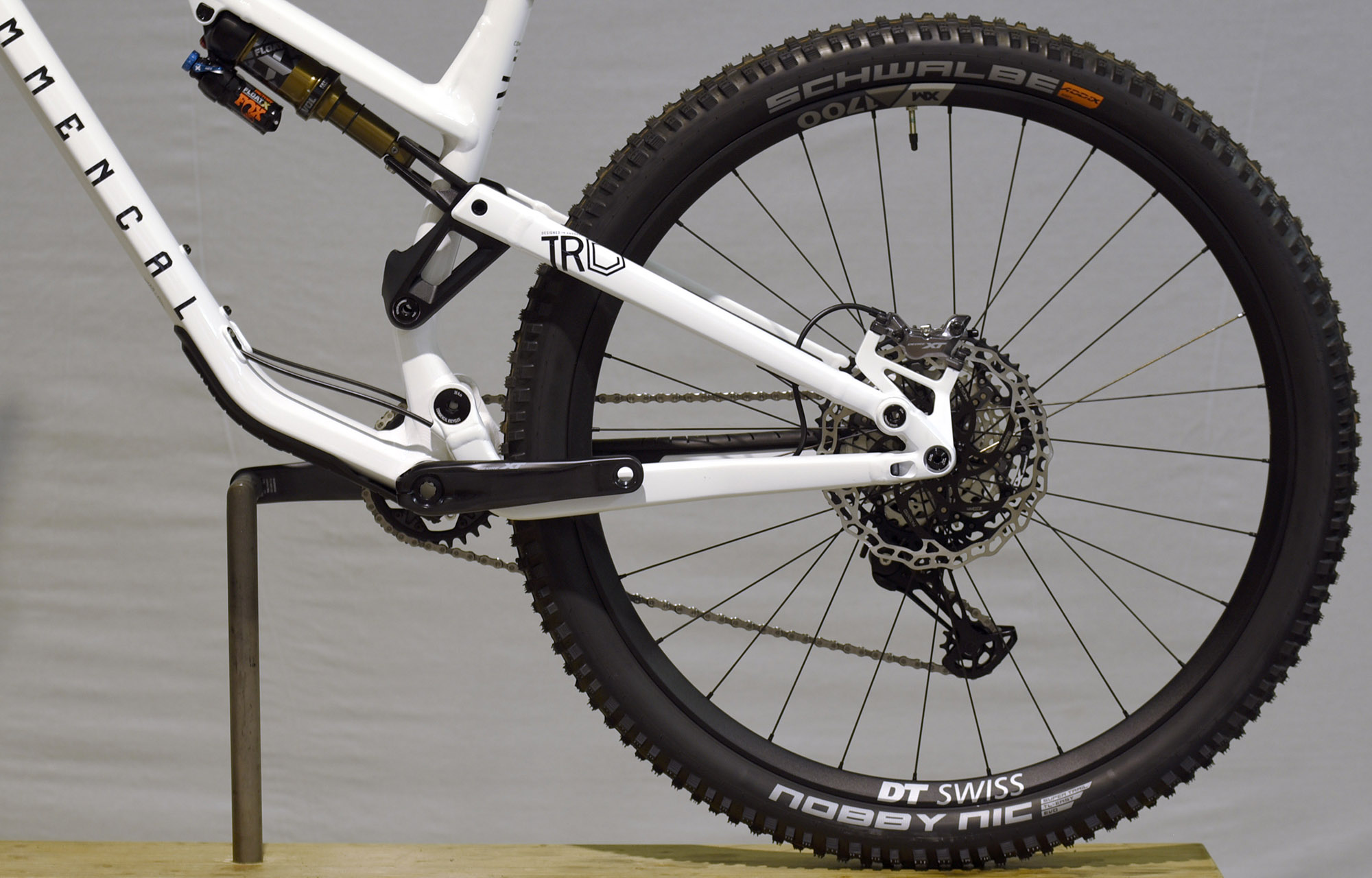COMMENCAL META TR V4 SIGNATURE PURE WHITE - L (22124203) image number null