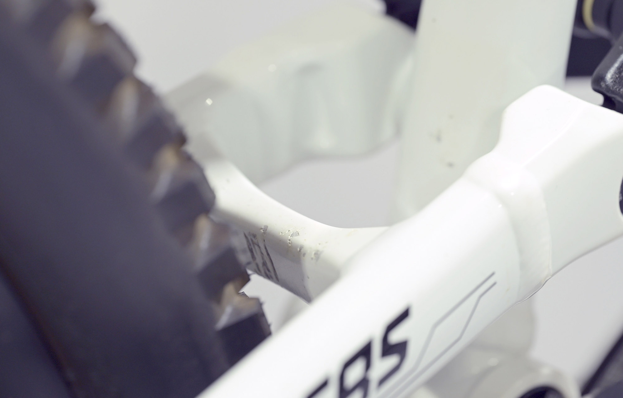 COMMENCAL FRS ESSENTIAL PURE WHITE - L (23150503) image cover number large 9