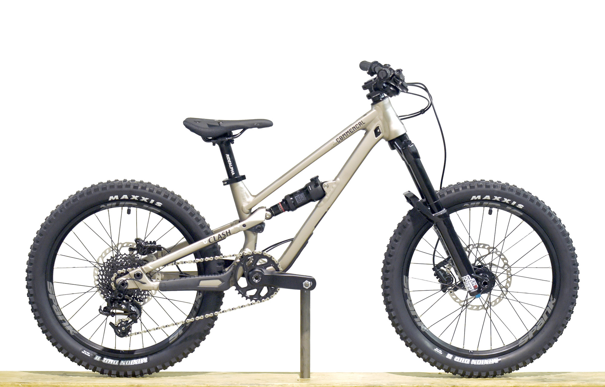 COMMENCAL CLASH 20 CHAMPAGNE - 20 (21175000) image number null