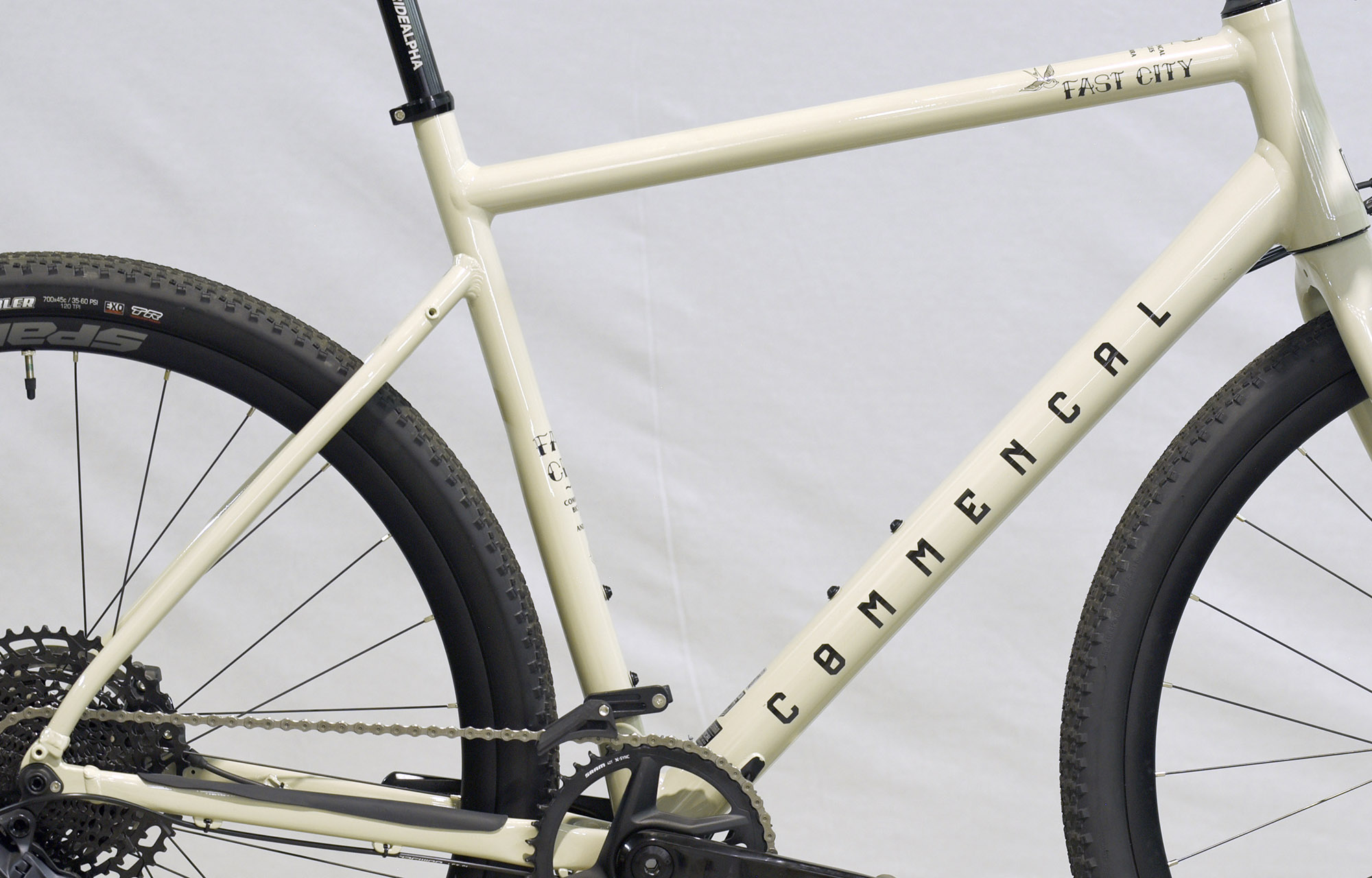 COMMENCAL FCB ESSENTIAL CHALK - L (23160103) image number null