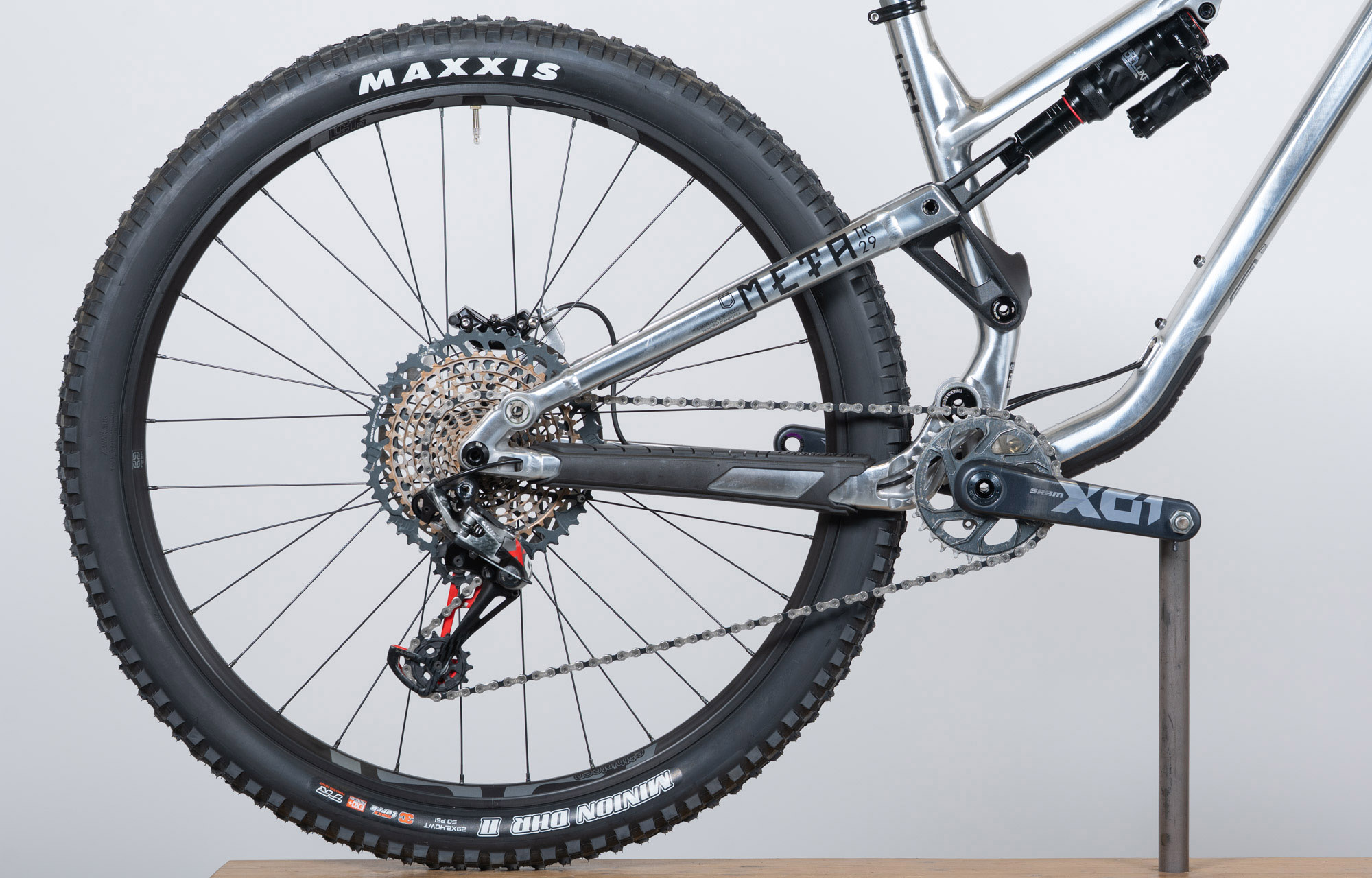 COMMENCAL META TR V4 HIGH POLISHED ALC - M (21121102) image cover number large 0