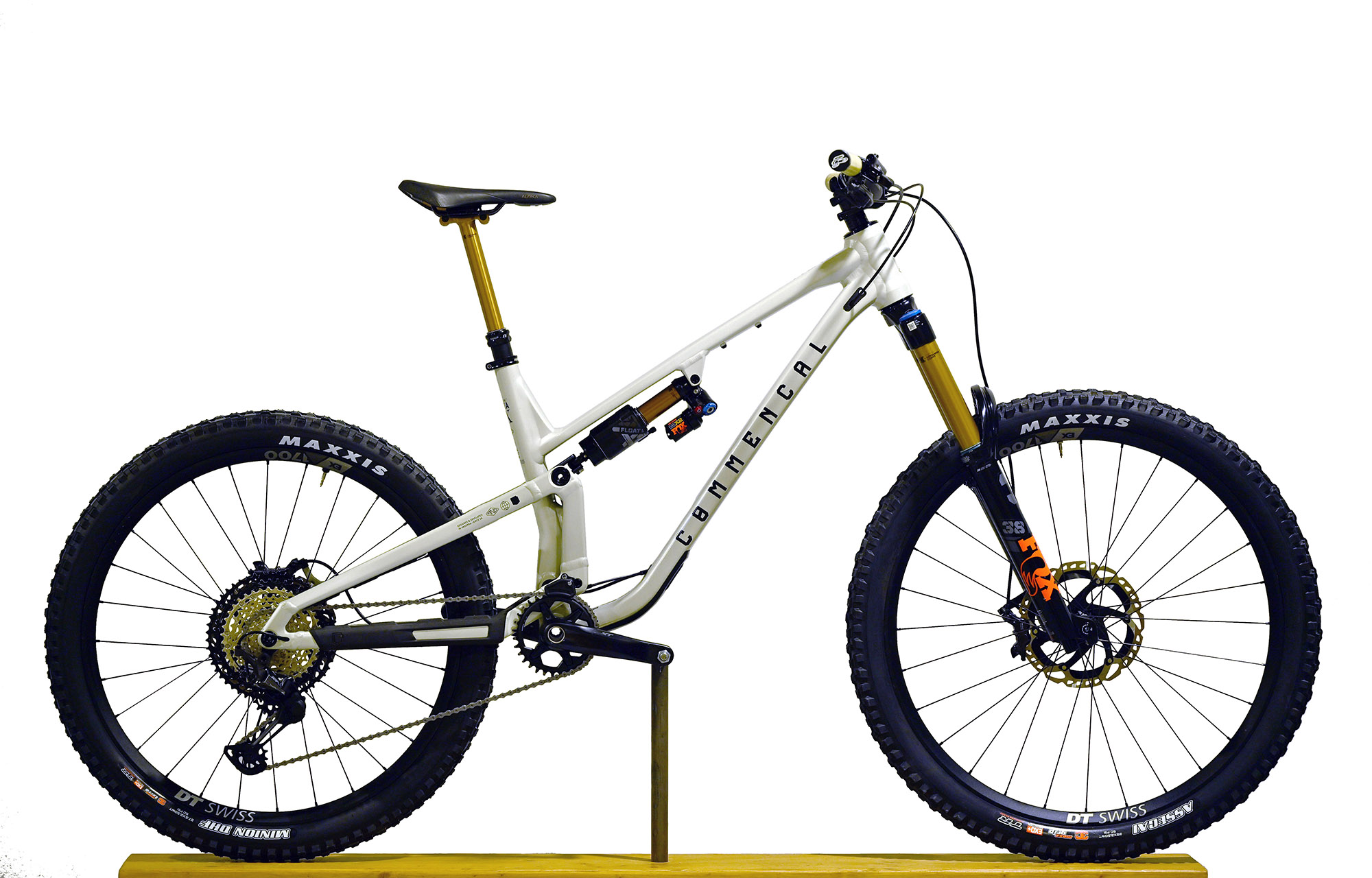 COMMENCAL META SX V5 SIGNATURE CLEAR SILVER - L (23131903) image number null