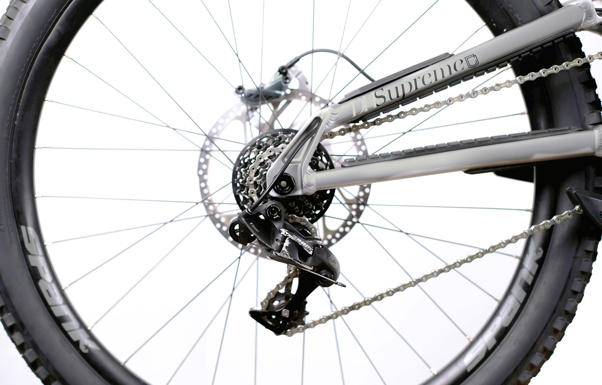 COMMENCAL SUPREME DH V4 XS SILVER (22170900) image cover number large 1