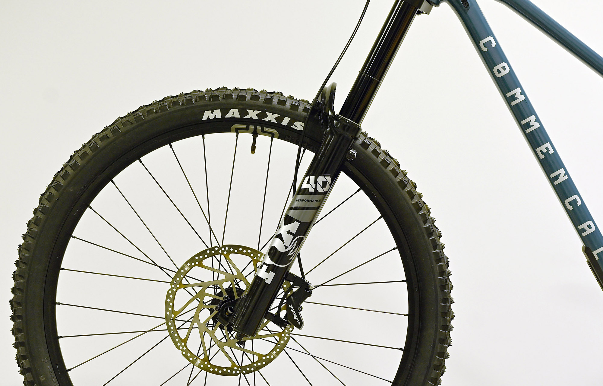 COMMENCAL SUPREME DH V5 ESSENTIAL AQUA BLUE - M (23150102) image number null