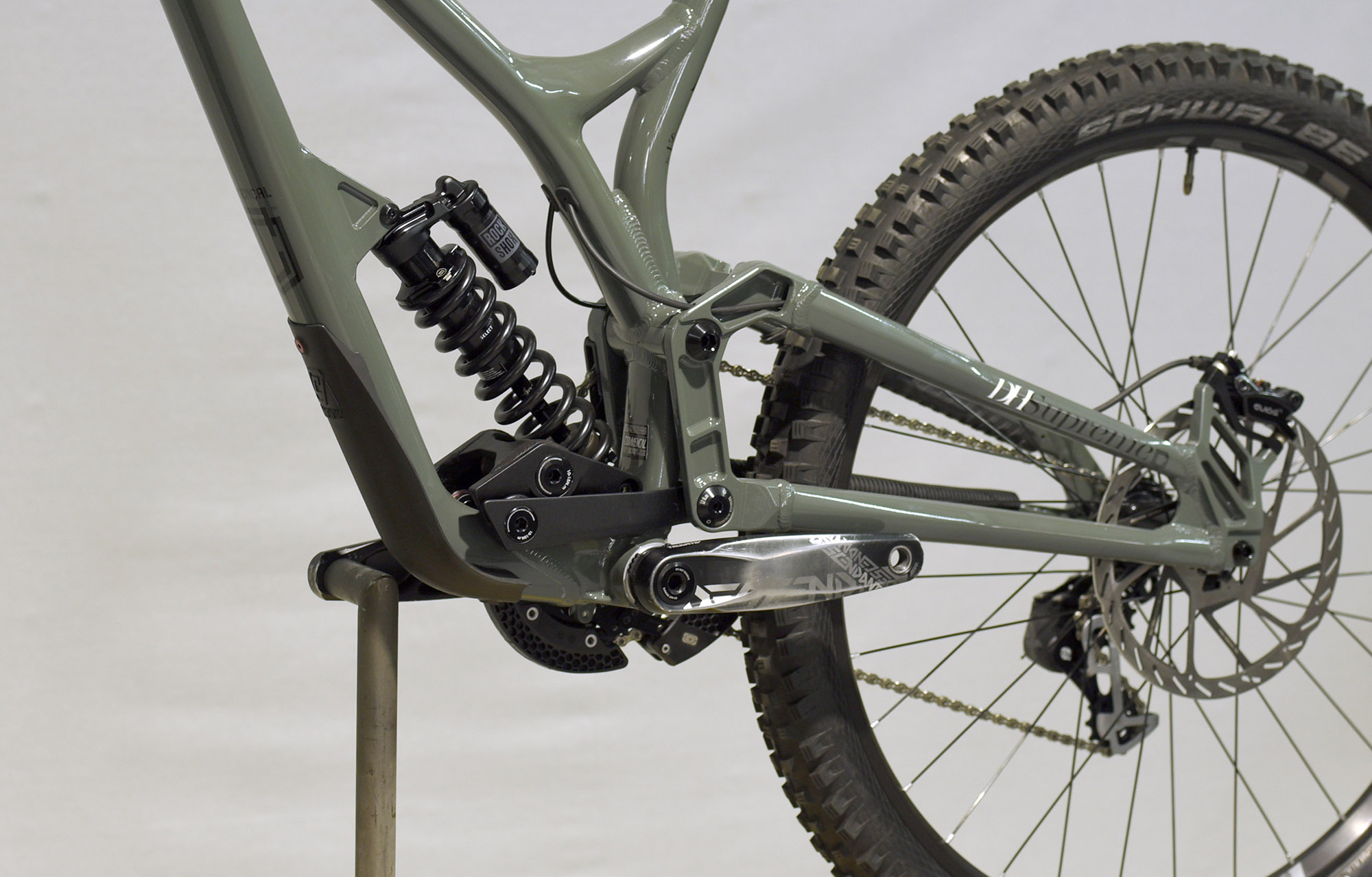 COMMENCAL SUPREME DH 29/27 RACE KESWICK GREEN- M (21151202) image number null