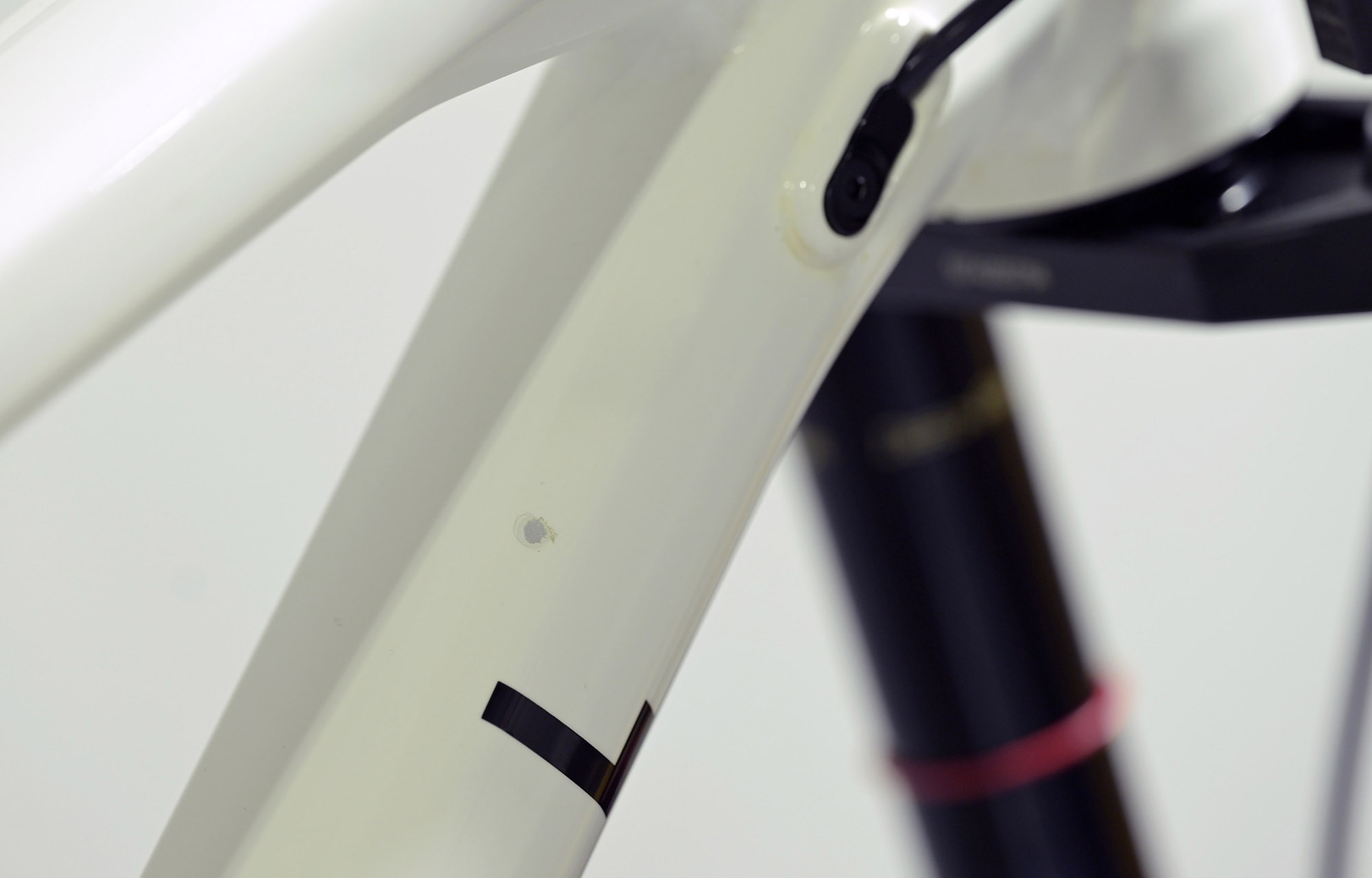 COMMENCAL SUPREME DH V5 ROCKSHOX PURE WHITE - L (24157103) image cover number large 9