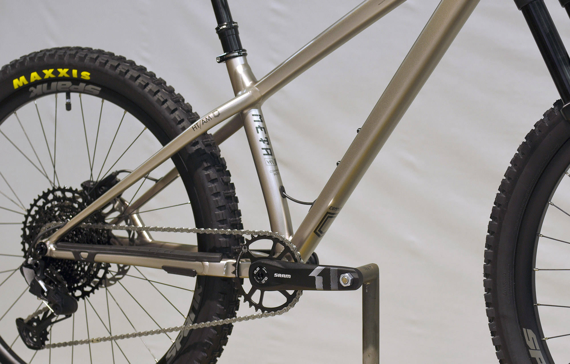 COMMENCAL META HT XS CHAMPAGNE - XS (22170400) image number null