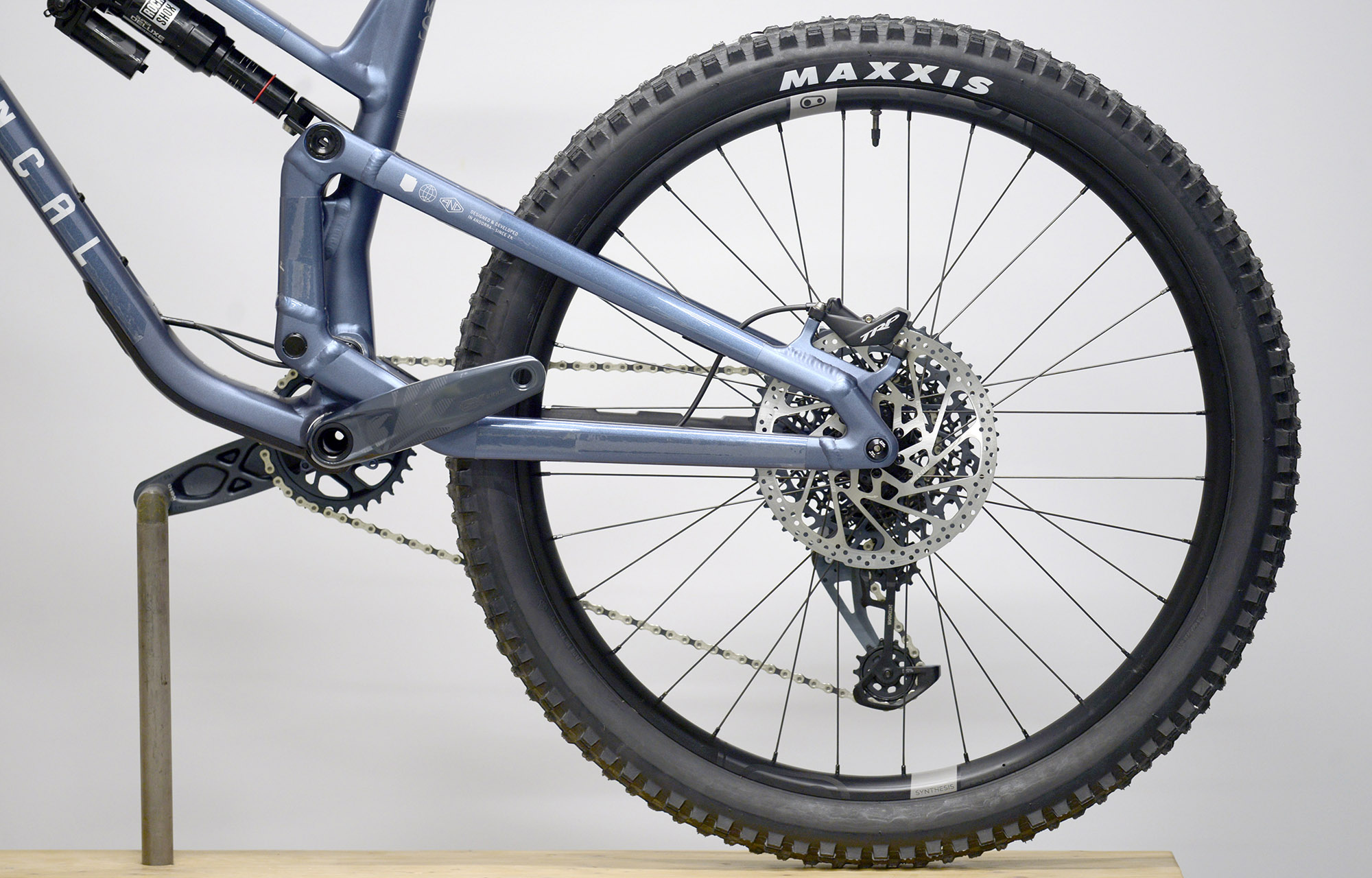 COMMENCAL META SX V5 RACE SPARKLY BLUE - L (23131703) image cover number large 4