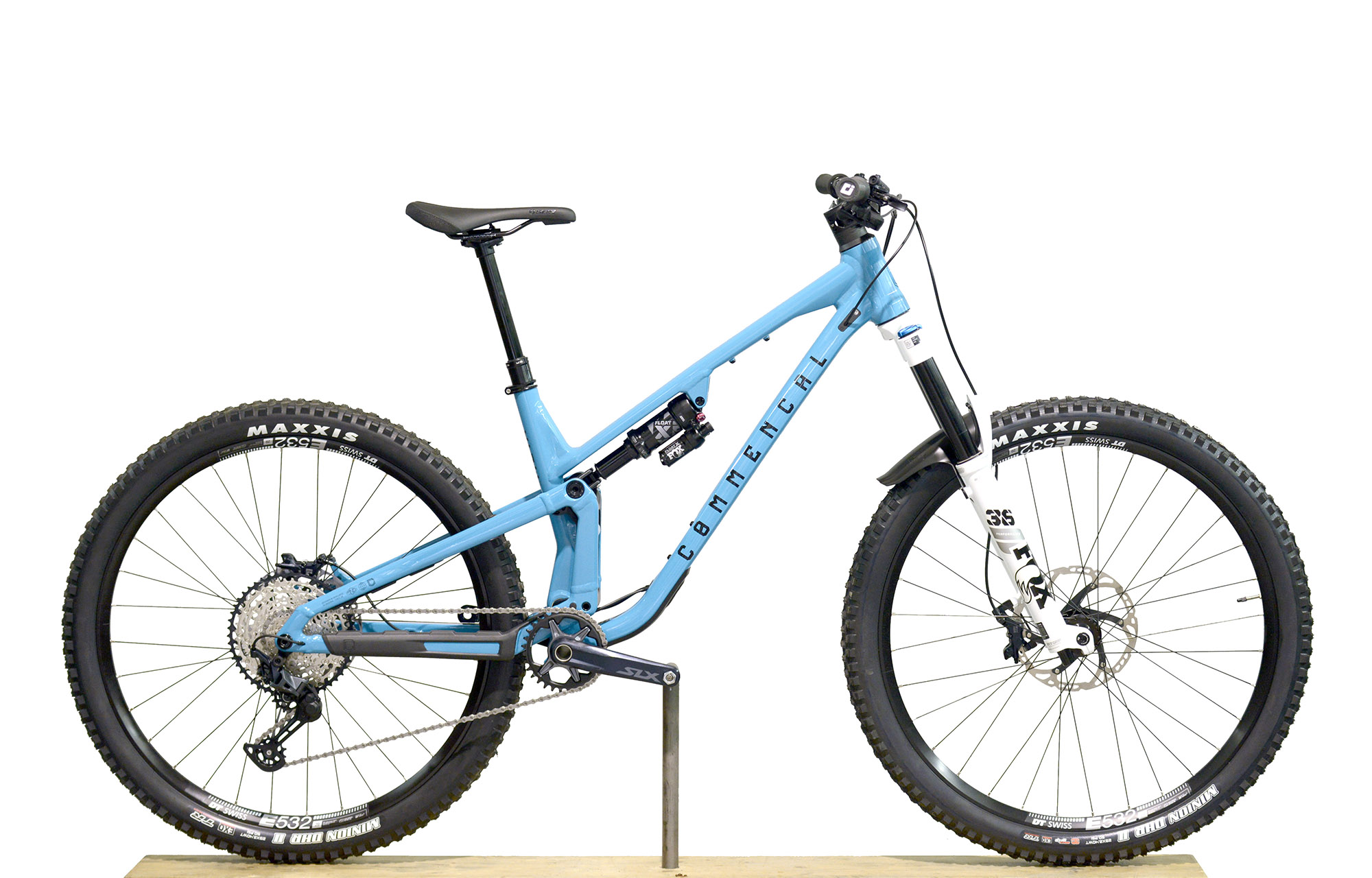 COMMENCAL META V5 ESSENTIAL URANIAN BLUE - M (23121202) image number null
