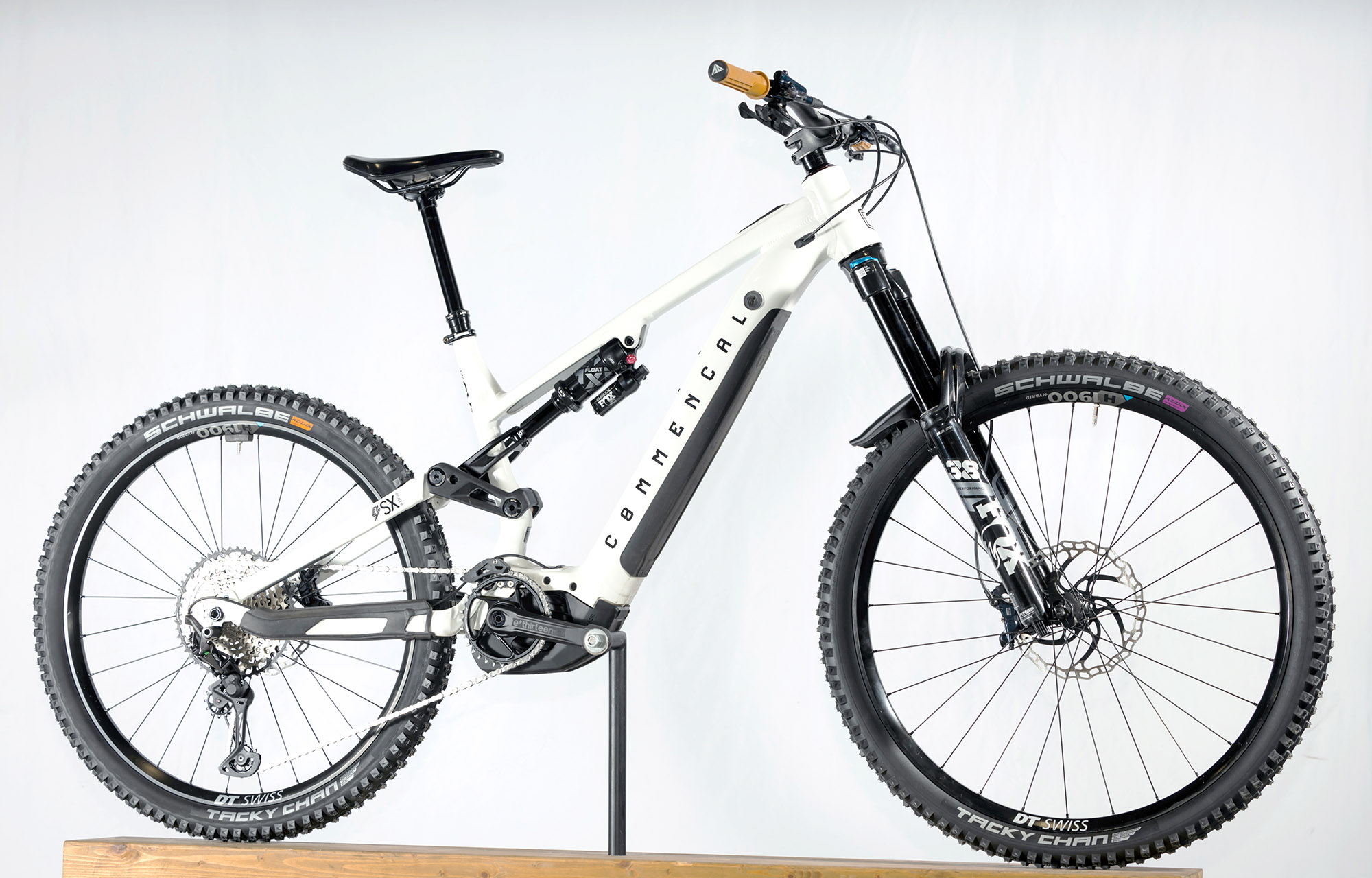 COMMENCAL META POWER SX BOSCH ESSENTIAL PURE WHITE - L (23181303) 1415km image number null