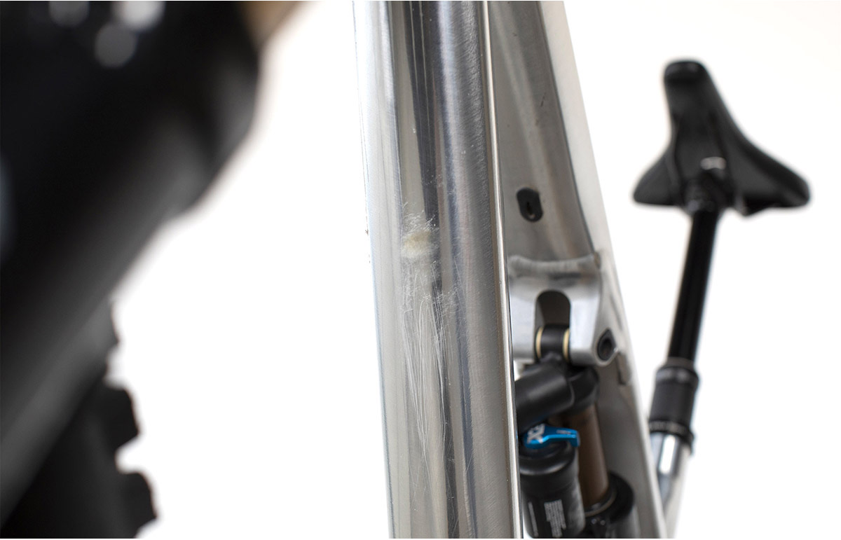 COMMENCAL META SX V4 HIGH POLISHED CRANKBROTHERS ALC - L (22METAAMSGALCL) image number null