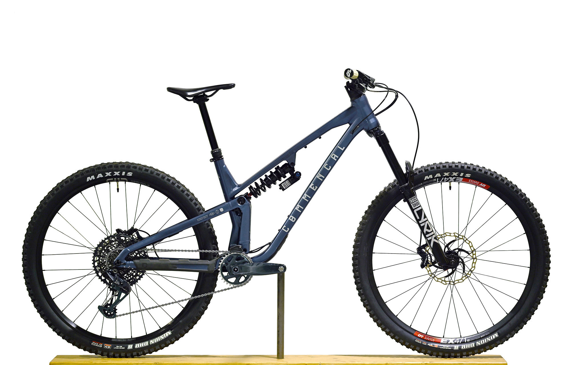 COMMENCAL META V5 RACE SPARKLY BLUE - M (23121302) image number null