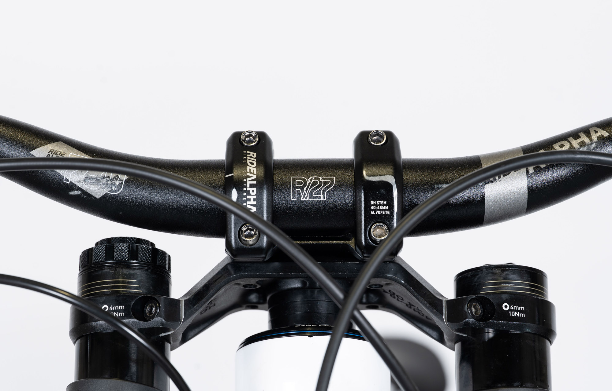 COMMENCAL SUPREME DH V5 ROCKSHOX PURE WHITE - L (24157103) image large number 14