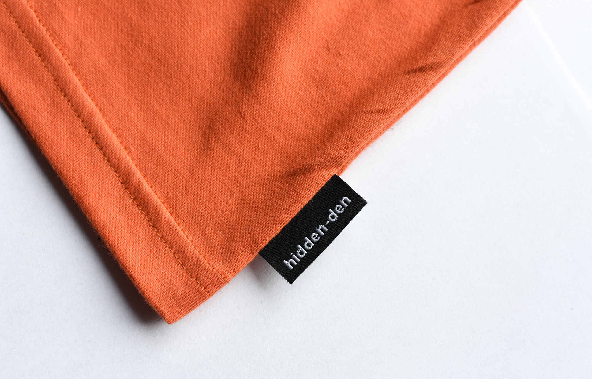 HIDDEN-DEN N°2 T-SHIRT image number 3