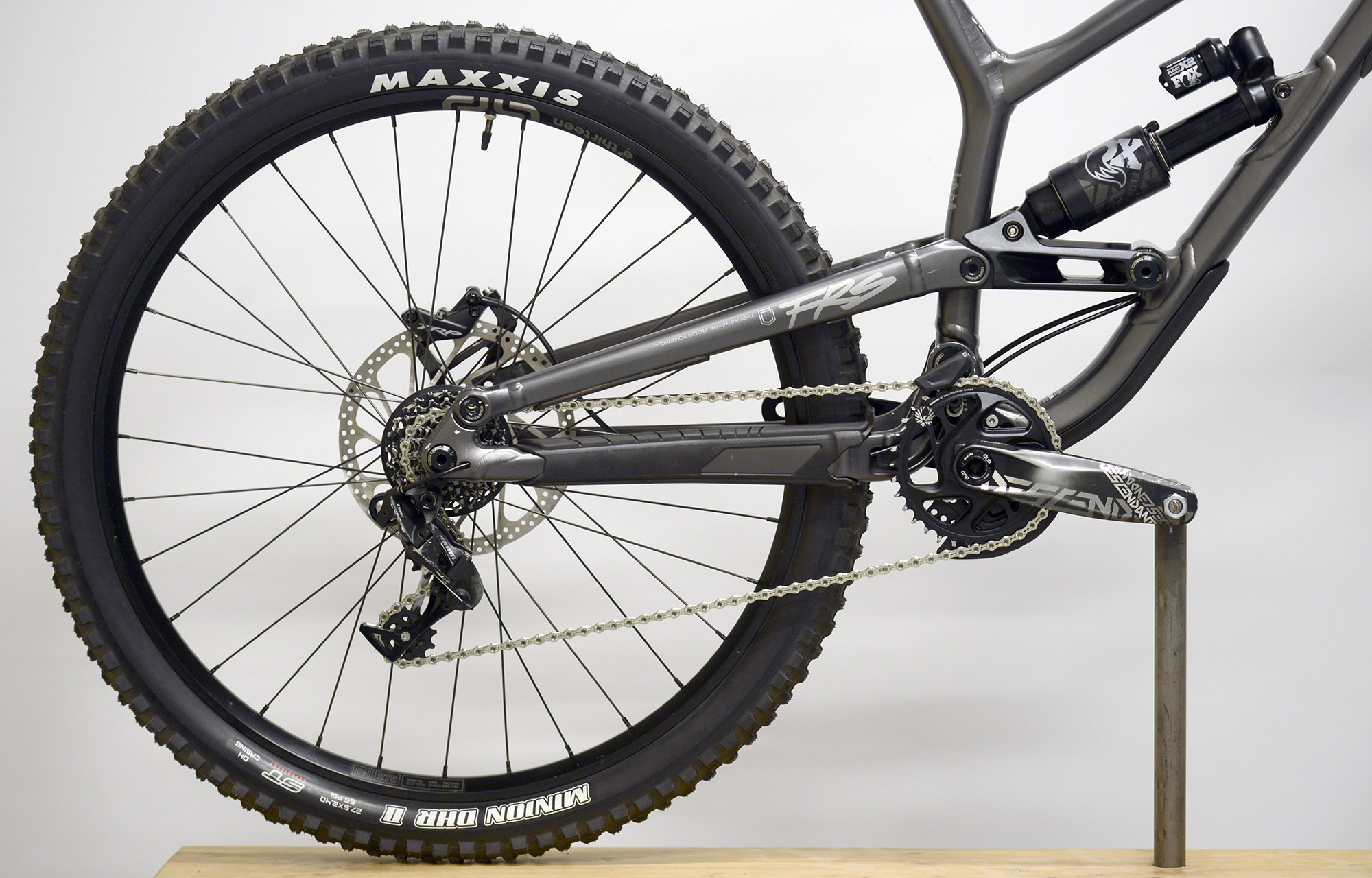 COMMENCAL FRS ESSENTIAL DARK SLATE - M (22150502) image number null