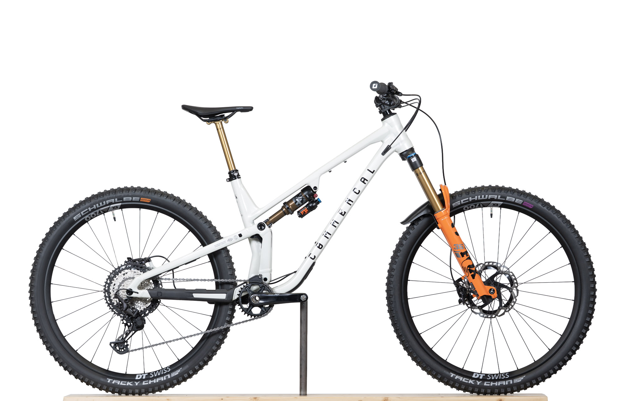 COMMENCAL META V5 SIGNATURE CLEAR SILVER - L (23121003) image number null