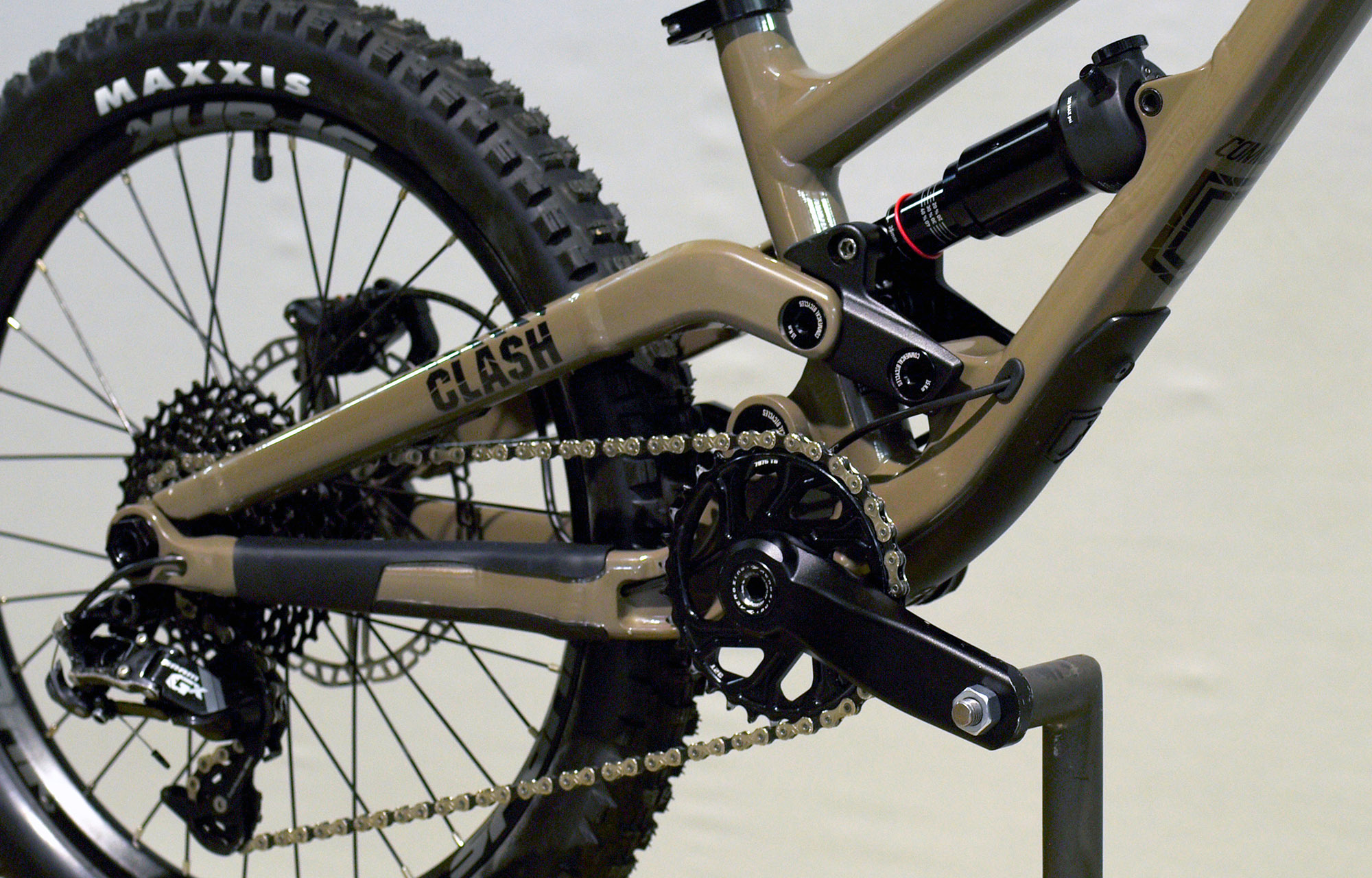 COMMENCAL CLASH 20 V1 DIRT - 20 (21175000) image number null