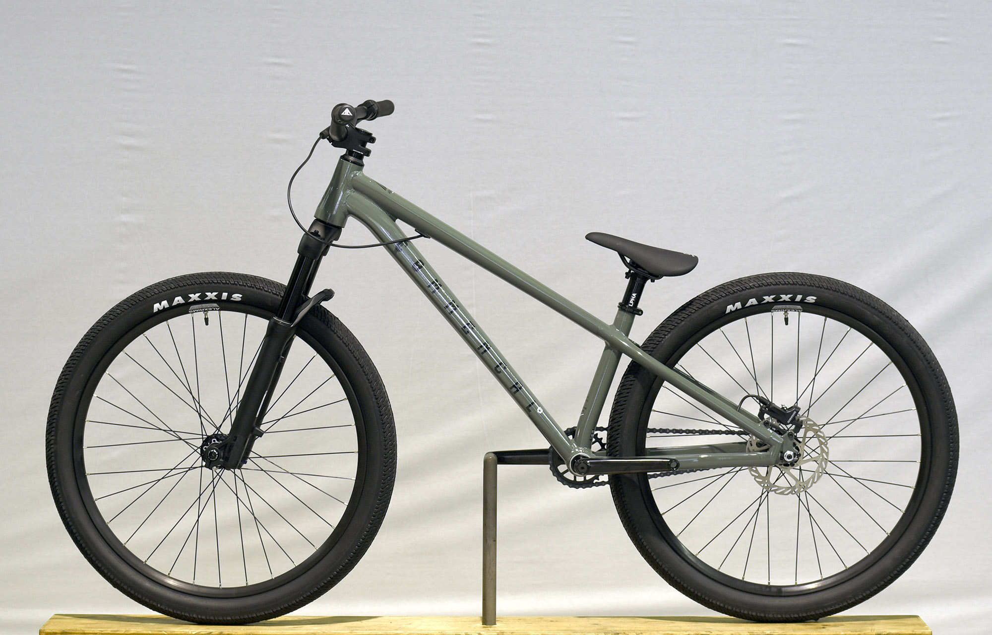 COMMENCAL ABSOLUT KESWICK GREEN - L (22140103) image number null