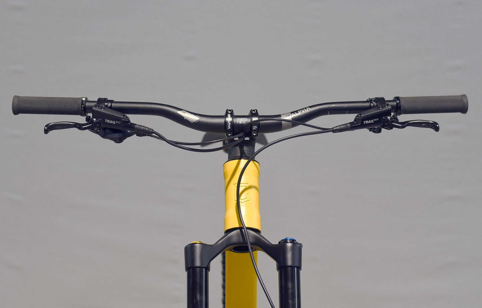 COMMENCAL TEMPO OHLINS EDITION YELLOW - M (22121102) image number null