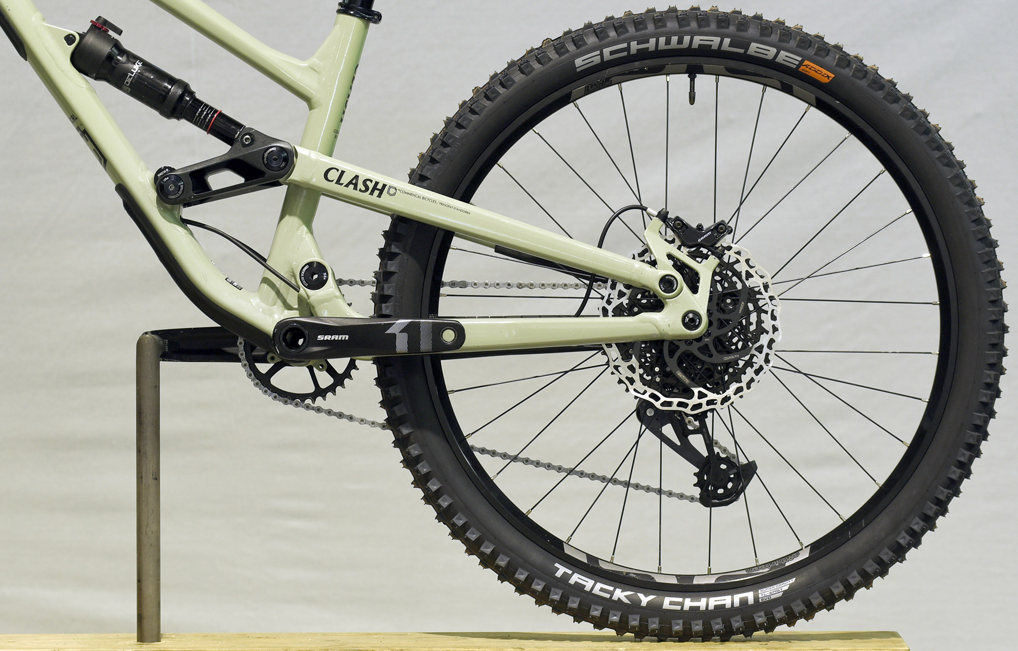 COMMENCAL CLASH ORIGIN HERITAGE GREEN - S (22131101) image number null