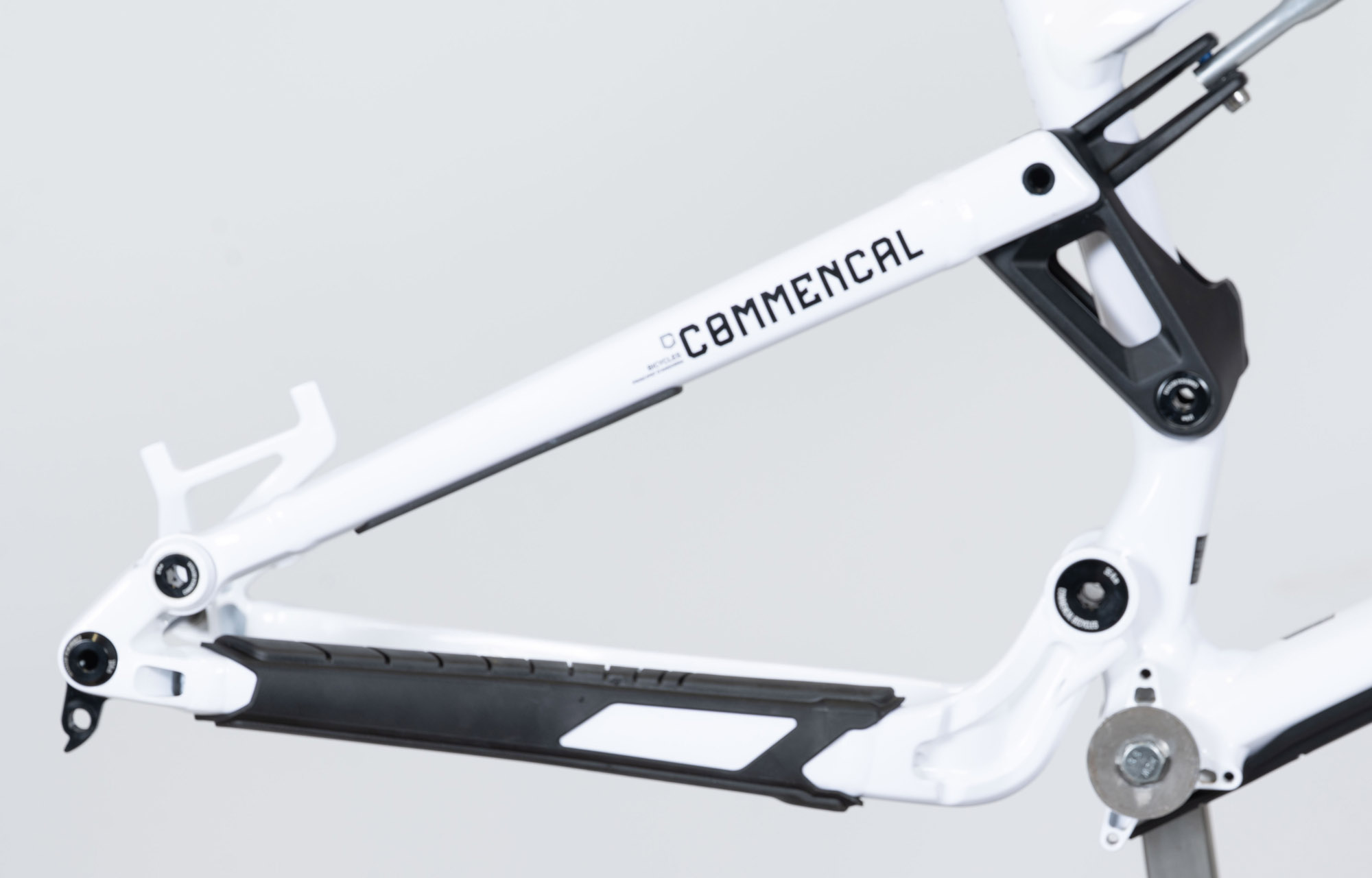 FRAME COMMENCAL META TR V4 PURE WHITE - M (25220302) image large number 0