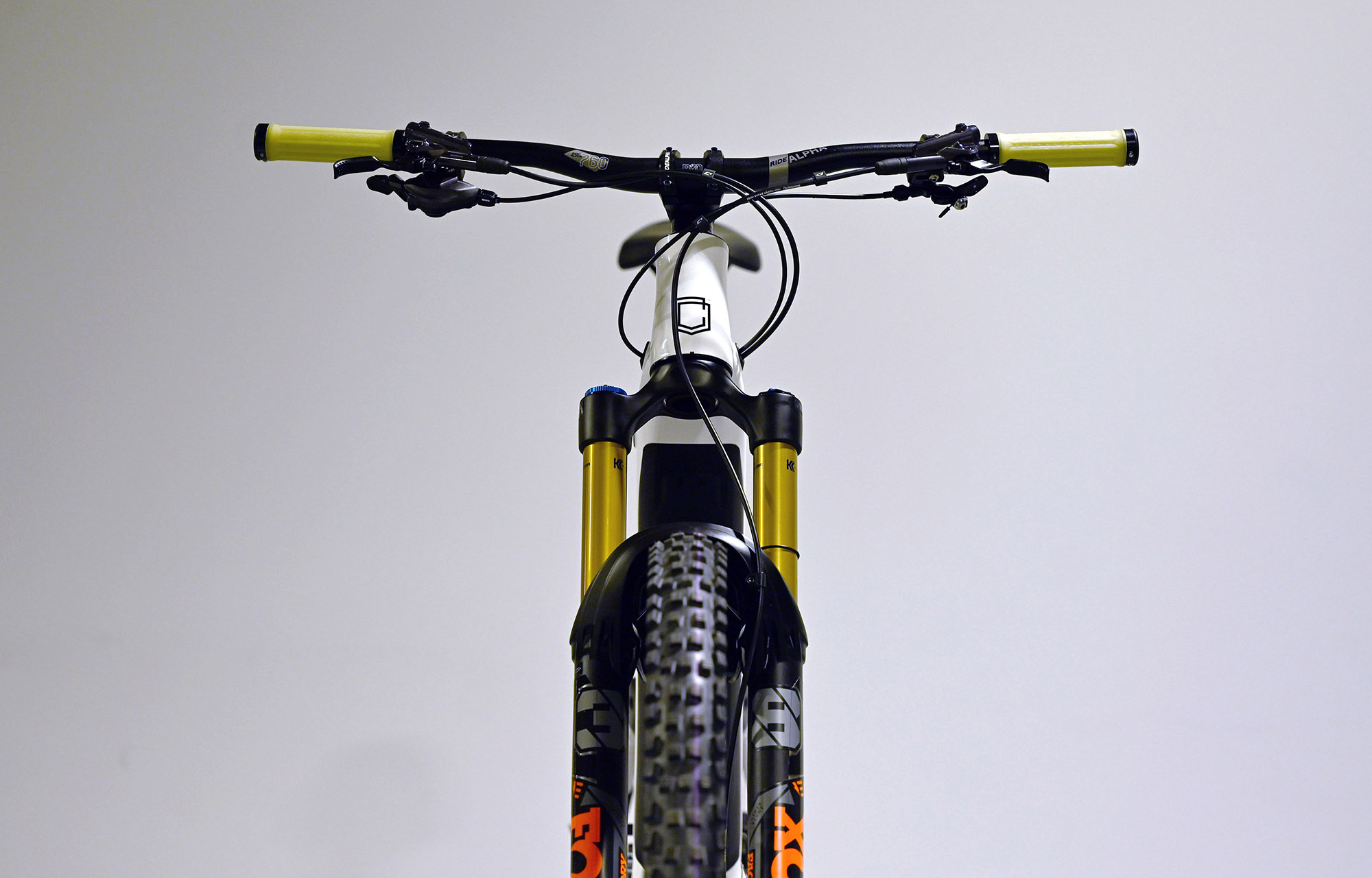 COMMENCAL META POWER SX BOSCH SIGNATURE PURE WHITE - S (22181901) 136 km image cover number large 3