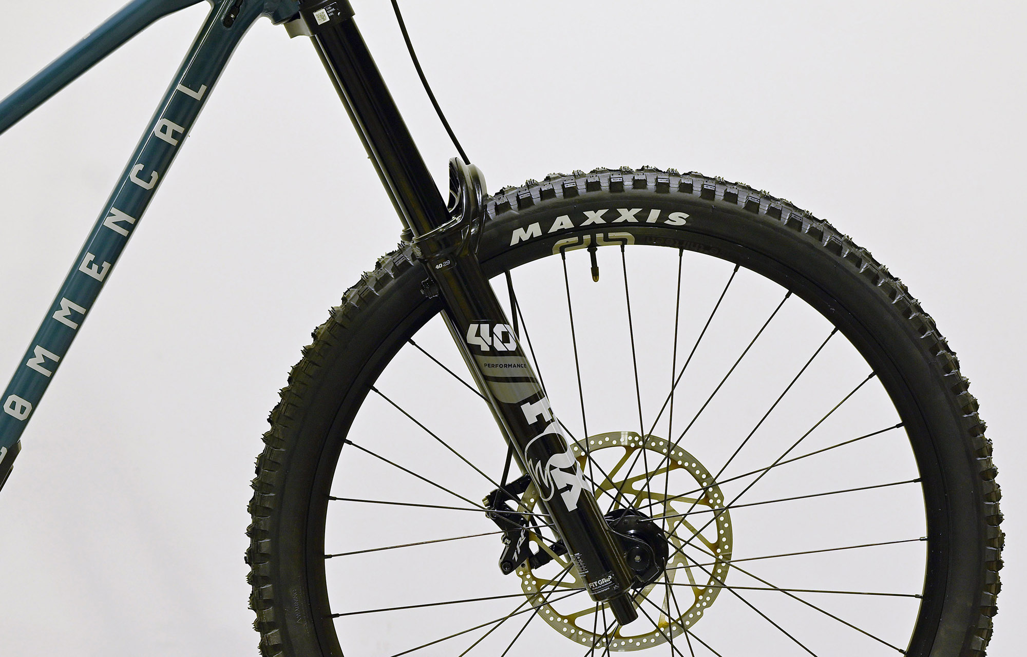 COMMENCAL SUPREME DH V5 ESSENTIAL AQUA BLUE - M (23150102) image number null