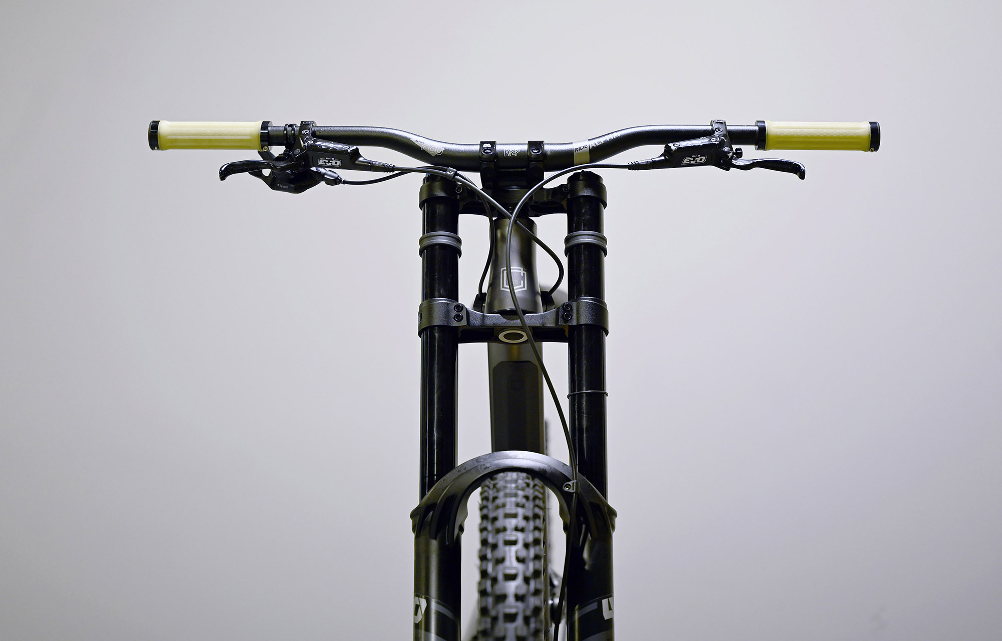 COMMENCAL FRS ESSENTIAL DARK SLATE - M (22151902) image number null