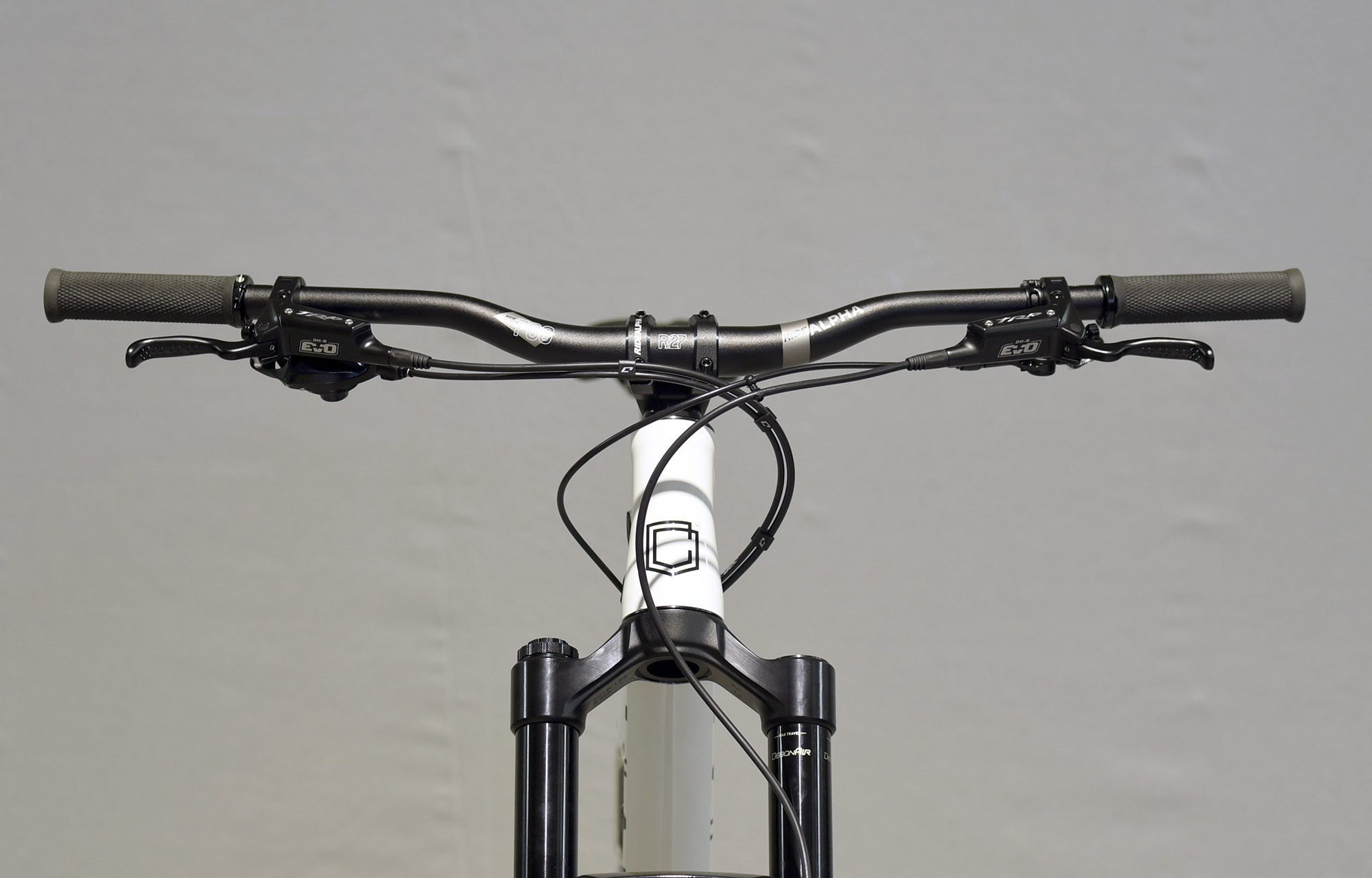 COMMENCAL META SX RACE PURE WHITE - L (22134903) image number null