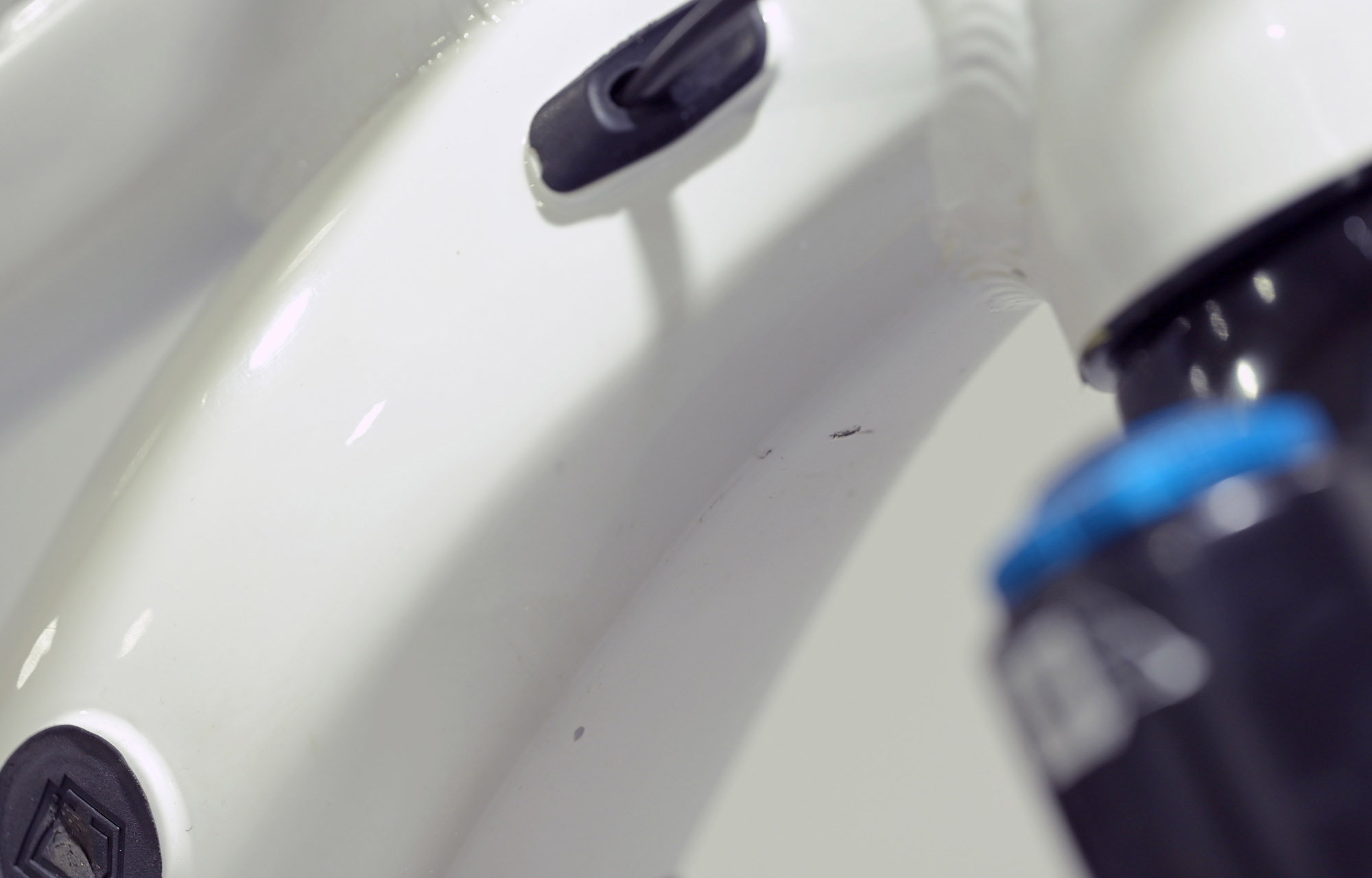 COMMENCAL META POWER SX BOSCH SIGNATURE PURE WHITE - L (22181903) 1087 km image cover number large 8