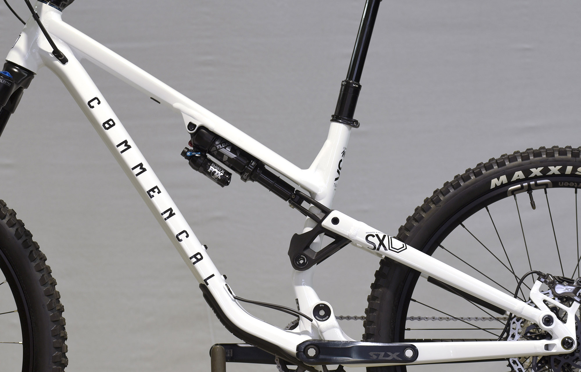 COMMENCAL META SX ESSENTIAL PURE WHITE - M (22130602) image number null