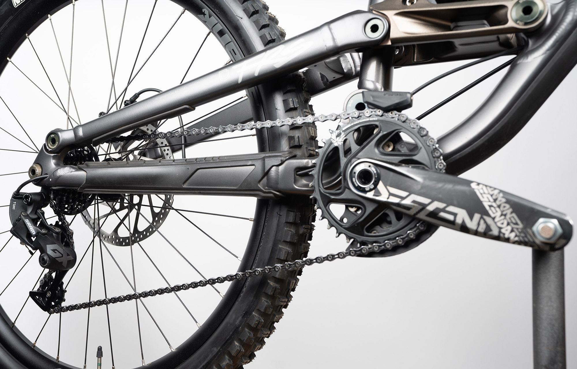 COMMENCAL FRS ESSENTIAL DARK SLATE (L) image large number 1