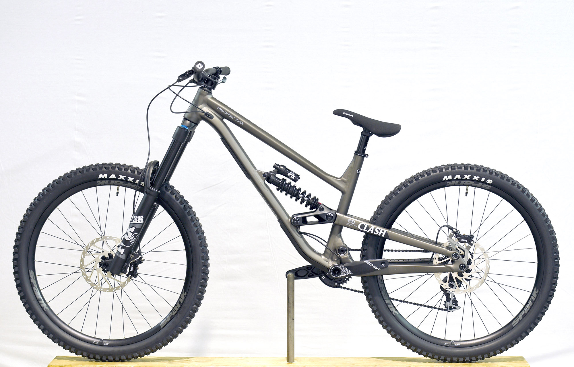 COMMENCAL CLASH RIDE PARK DARK SLATE - M (23133402) image number null