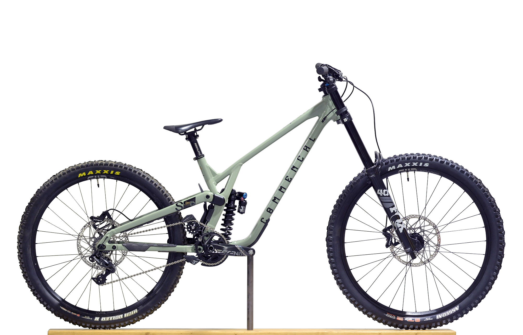 COMMENCAL SUPREME DH V5 ESSENTIAL HERITAGE GREEN - L (22150803) image number null