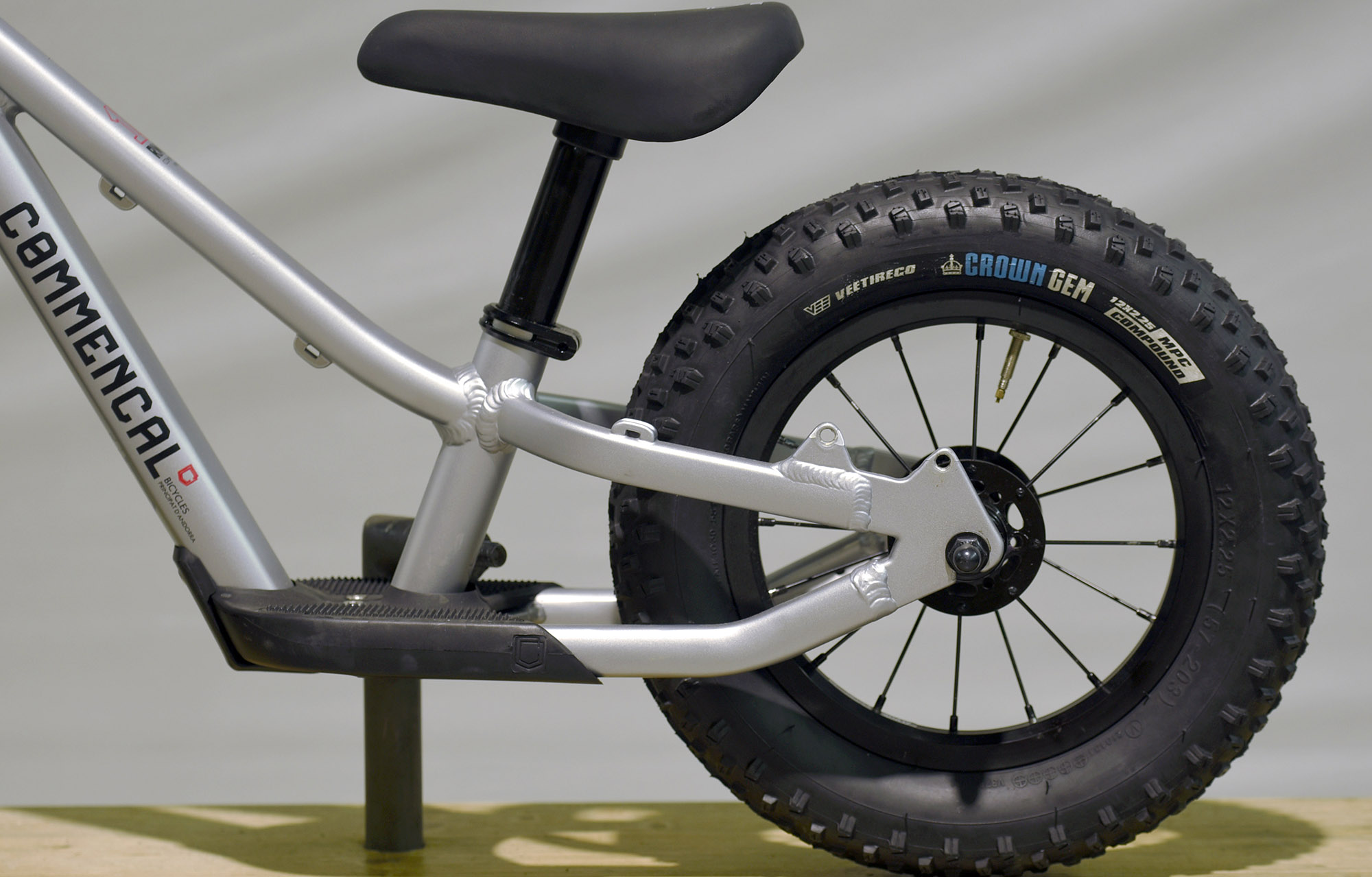 COMMENCAL RAMONES 12 PUSH BIKE SILVER - (22172600) image number null