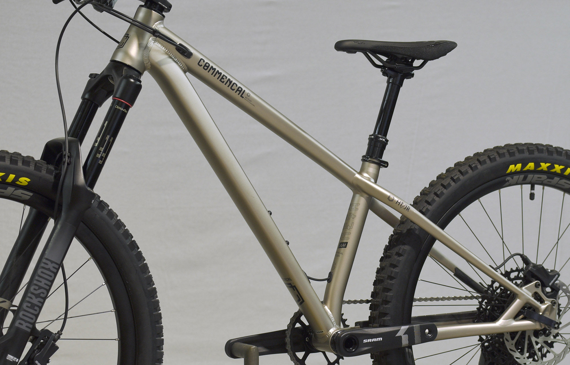 COMMENCAL META HT JR V2 CHAMPAGNE -  (22170300) image number null