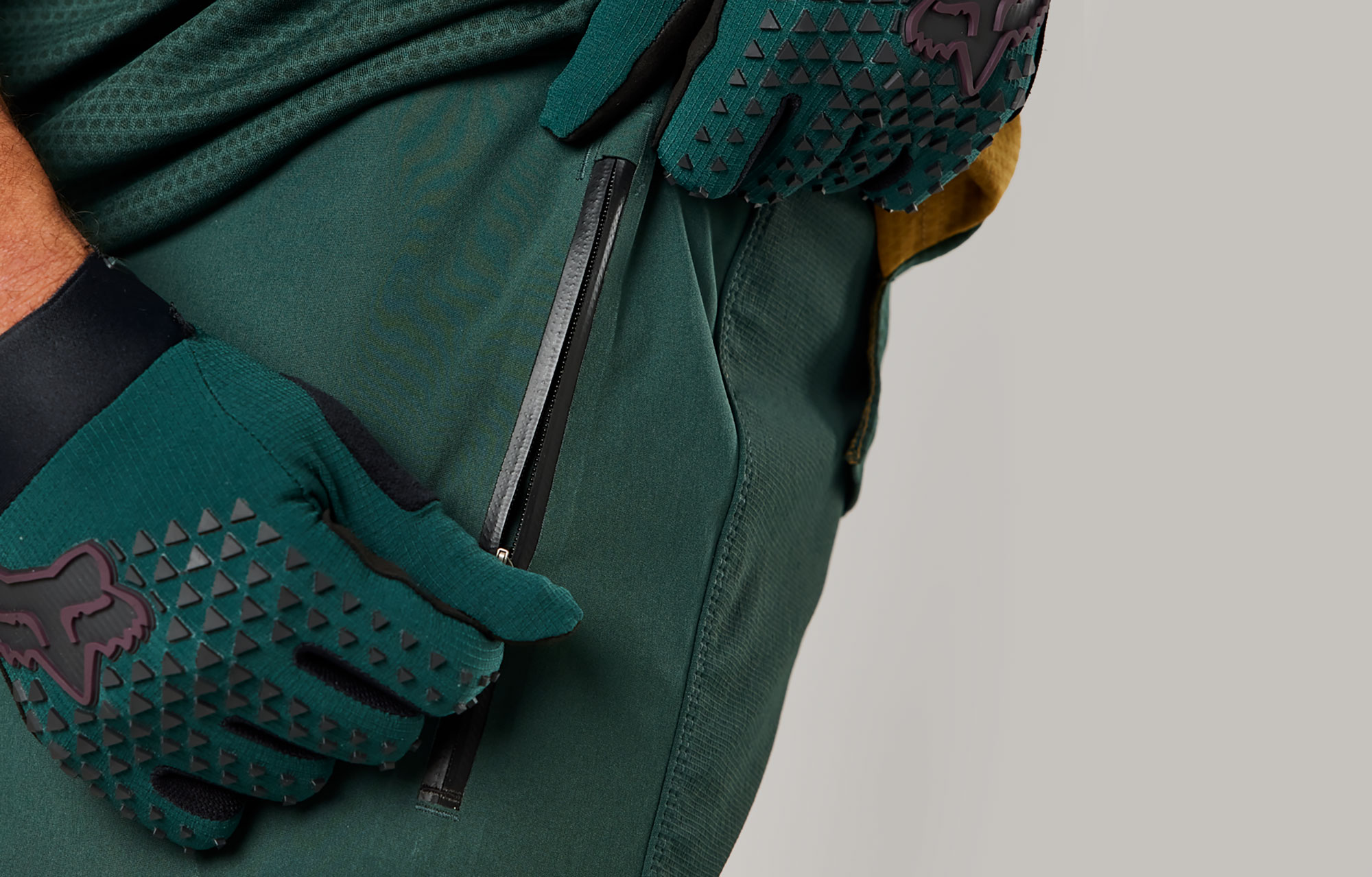 FOX DEFEND 3L PANTS EMERALD image number 1