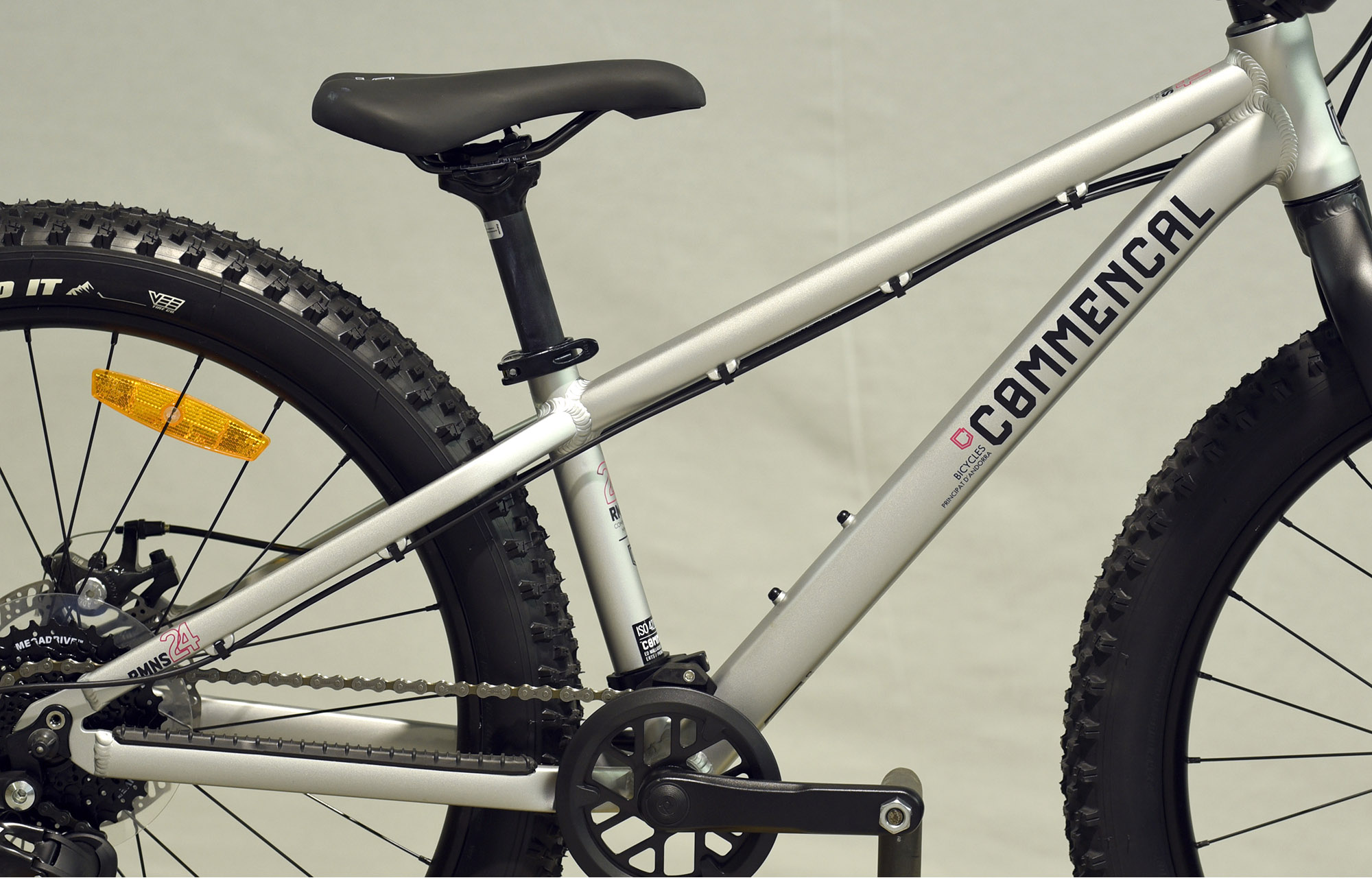 COMMENCAL RAMONES 24 SILVER - (22173200) image number null