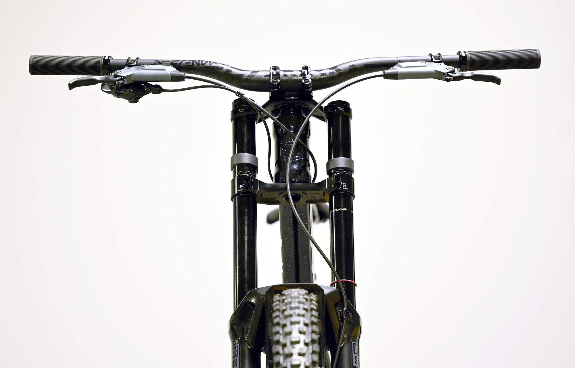 COMMENCAL SUPREME DH V5 WHISTLER EDITION	 - L (24155703) image number null