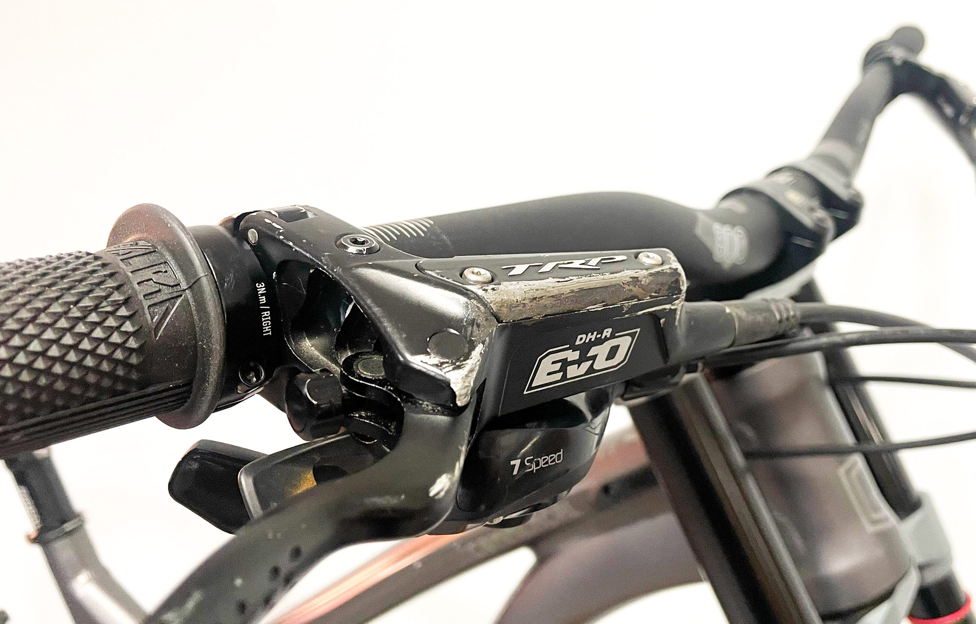 COMMENCAL SUPREME DH ESSENTIAL DARK SLATE (L) image number null
