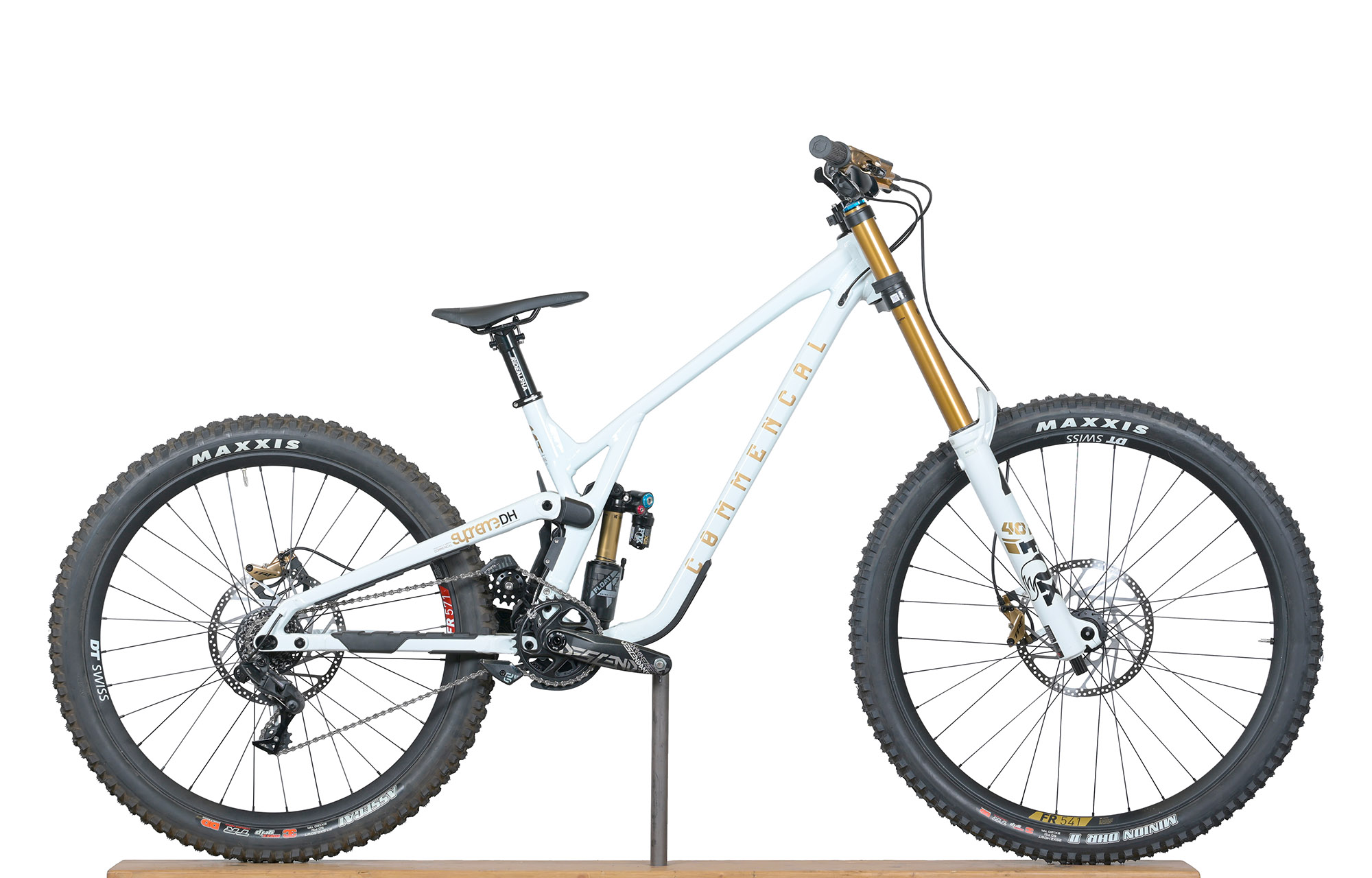 COMMENCAL SUPREME DH V5 SIGNATURE LTD PURE WHITE - M (23151002) image number null