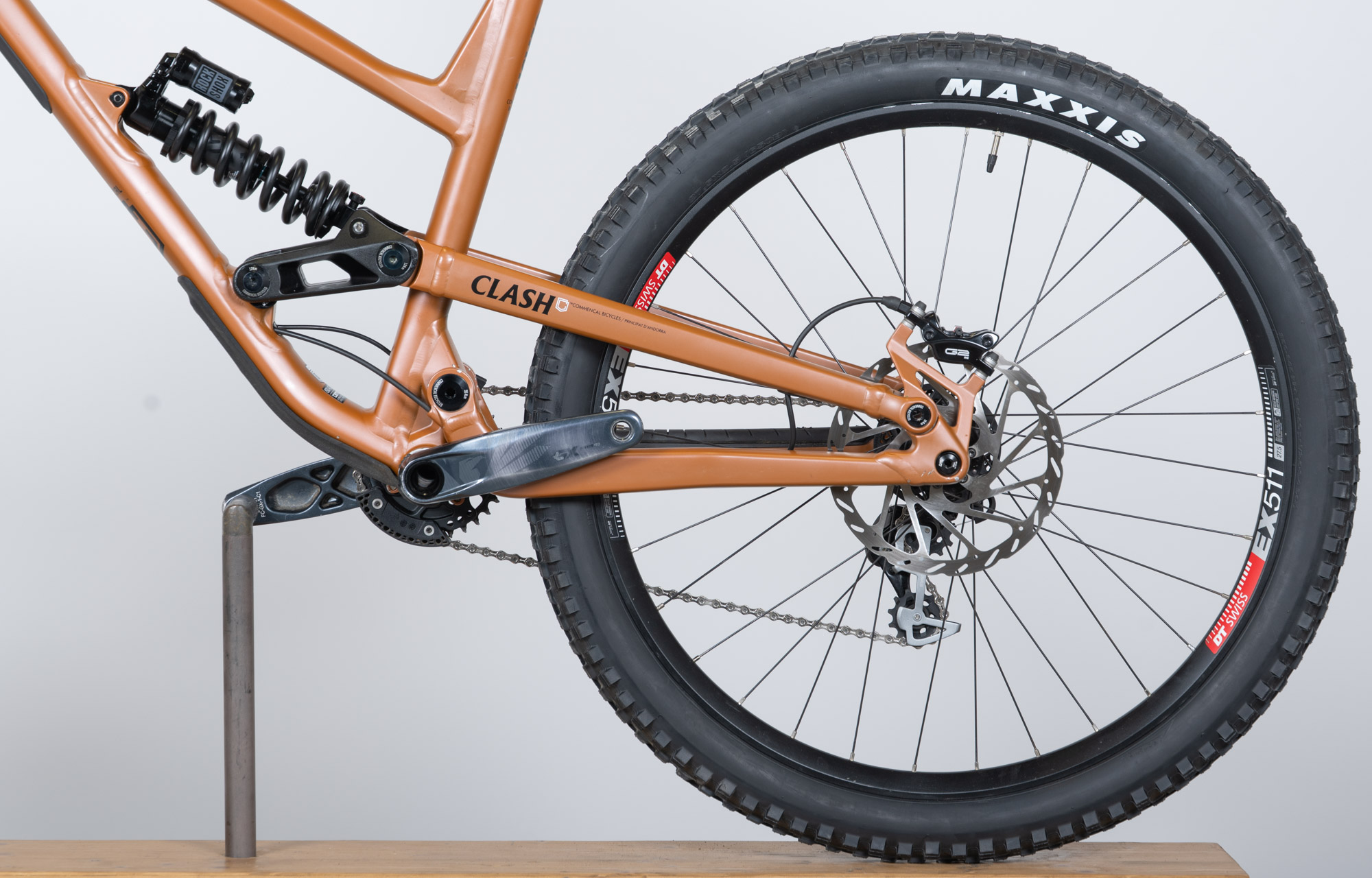 COMMENCAL CLASH RIDE PARK EDITION UTAH DIRT - XL (22132804) image cover number large 3